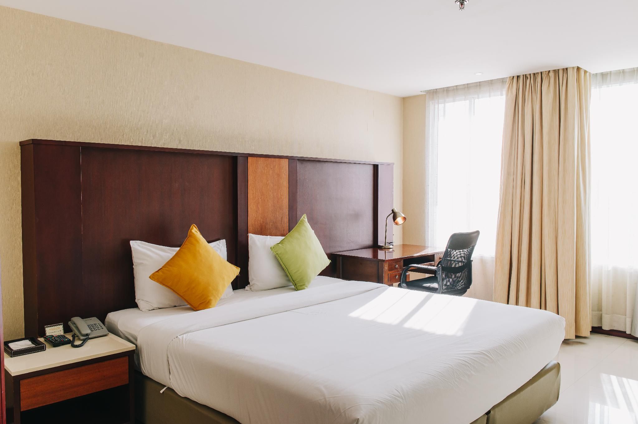 Aramis Hotel Deluxe Double Bed