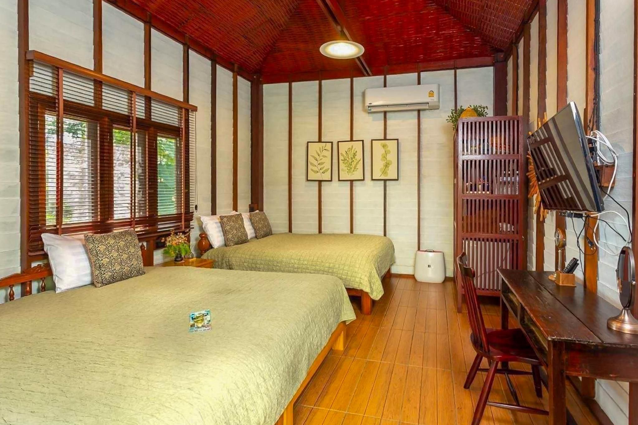 Suan Pa Khao Lom Homestay Family Double Room