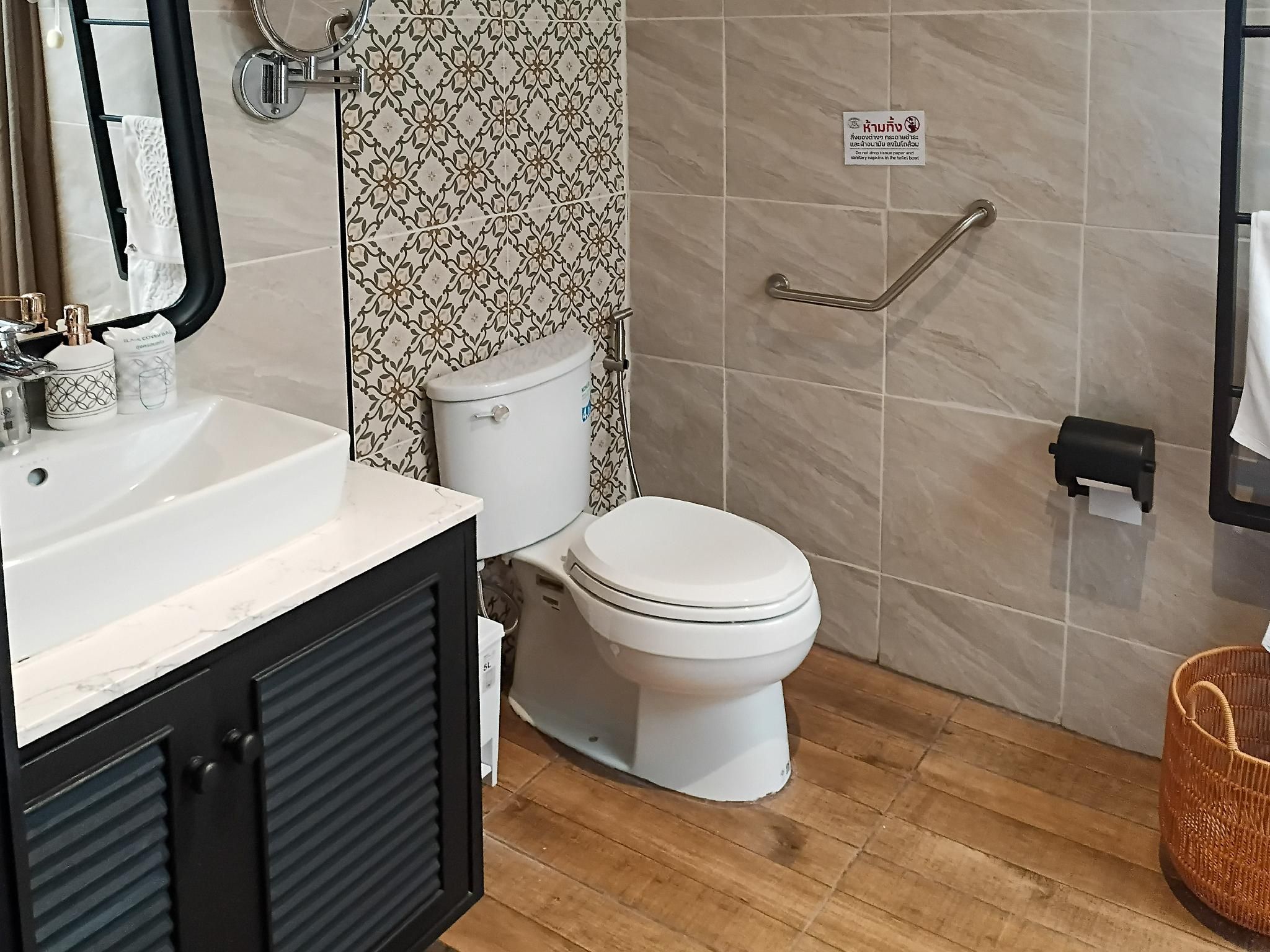 Suan Pa Khao Lom Homestay Family Room Pool View