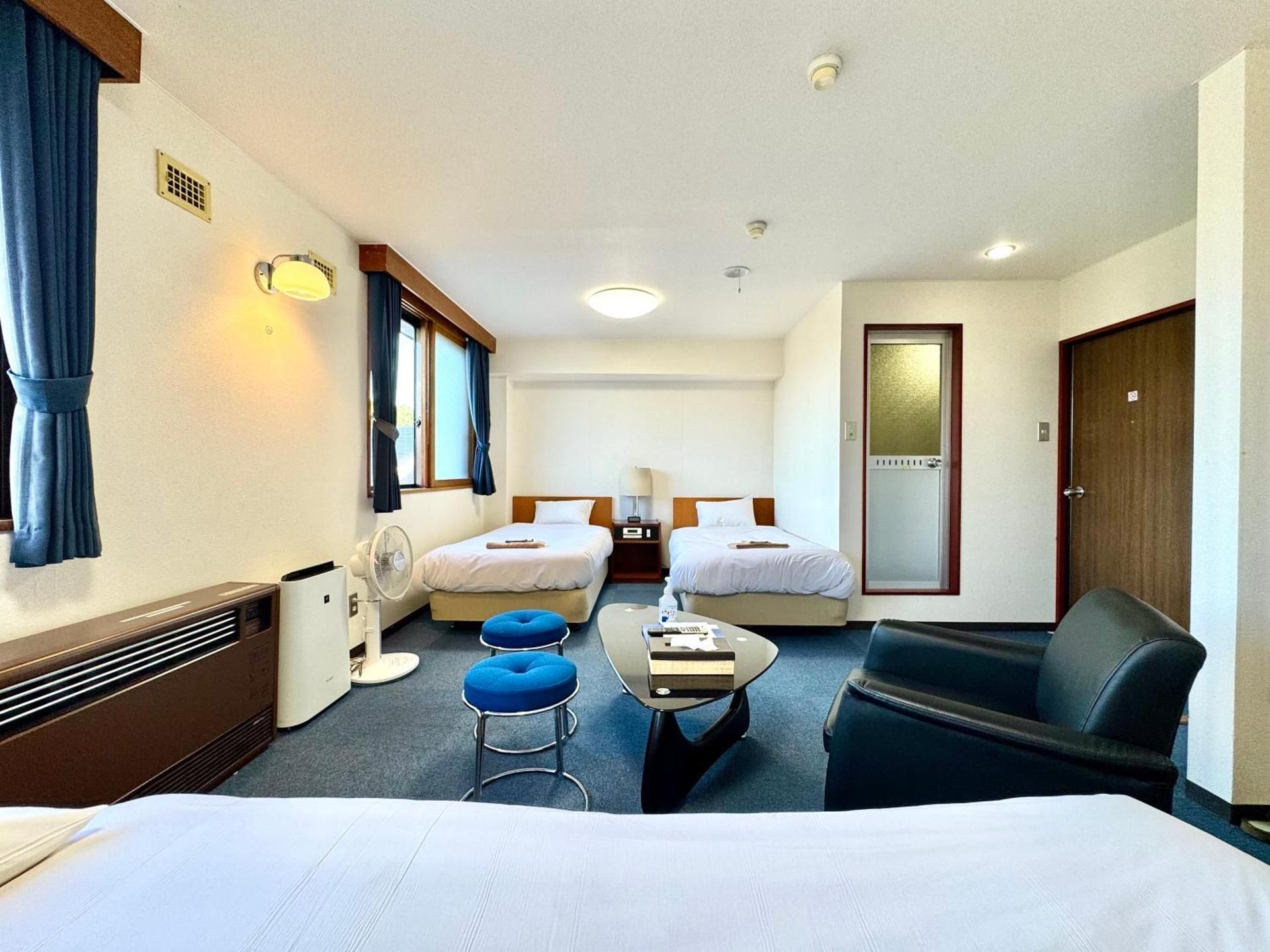 Triple Room with Private Bathroom