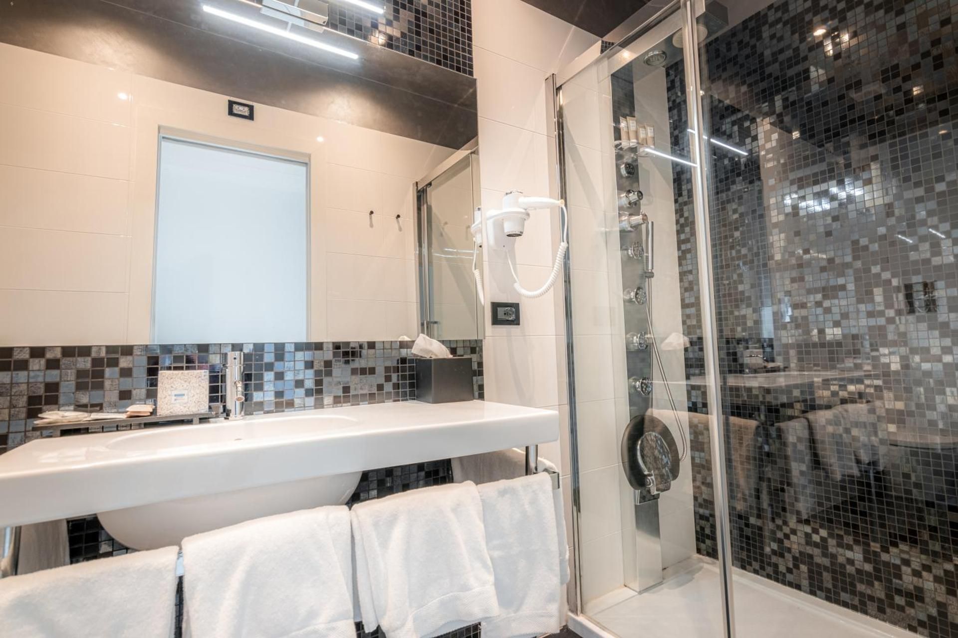 Economy Double or Twin Room