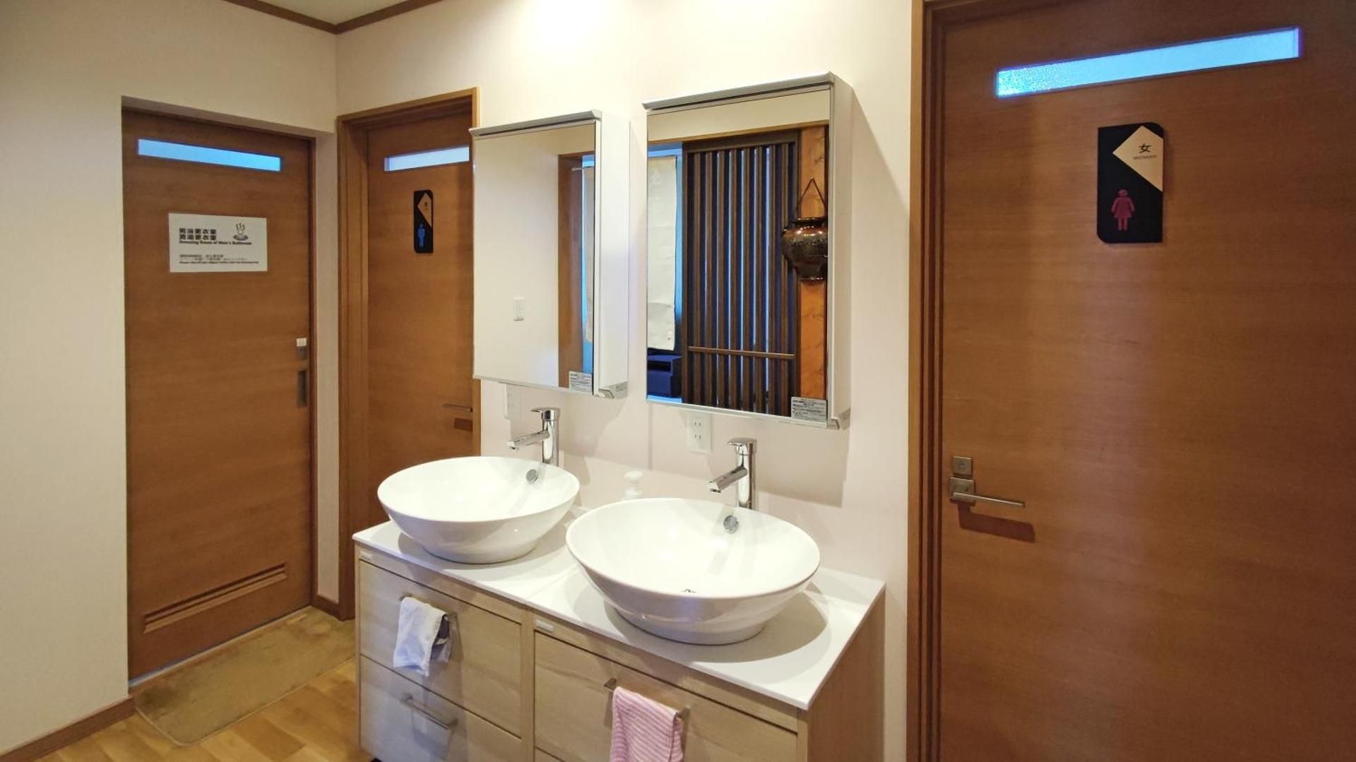Single Room with Shared Shower and Toilet