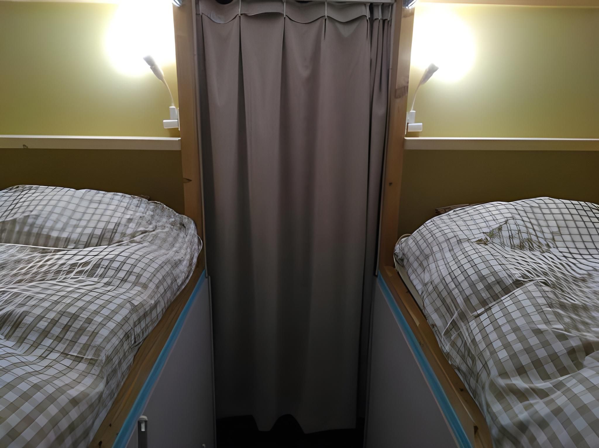 S Room, Twin Beds - Non-Smoking