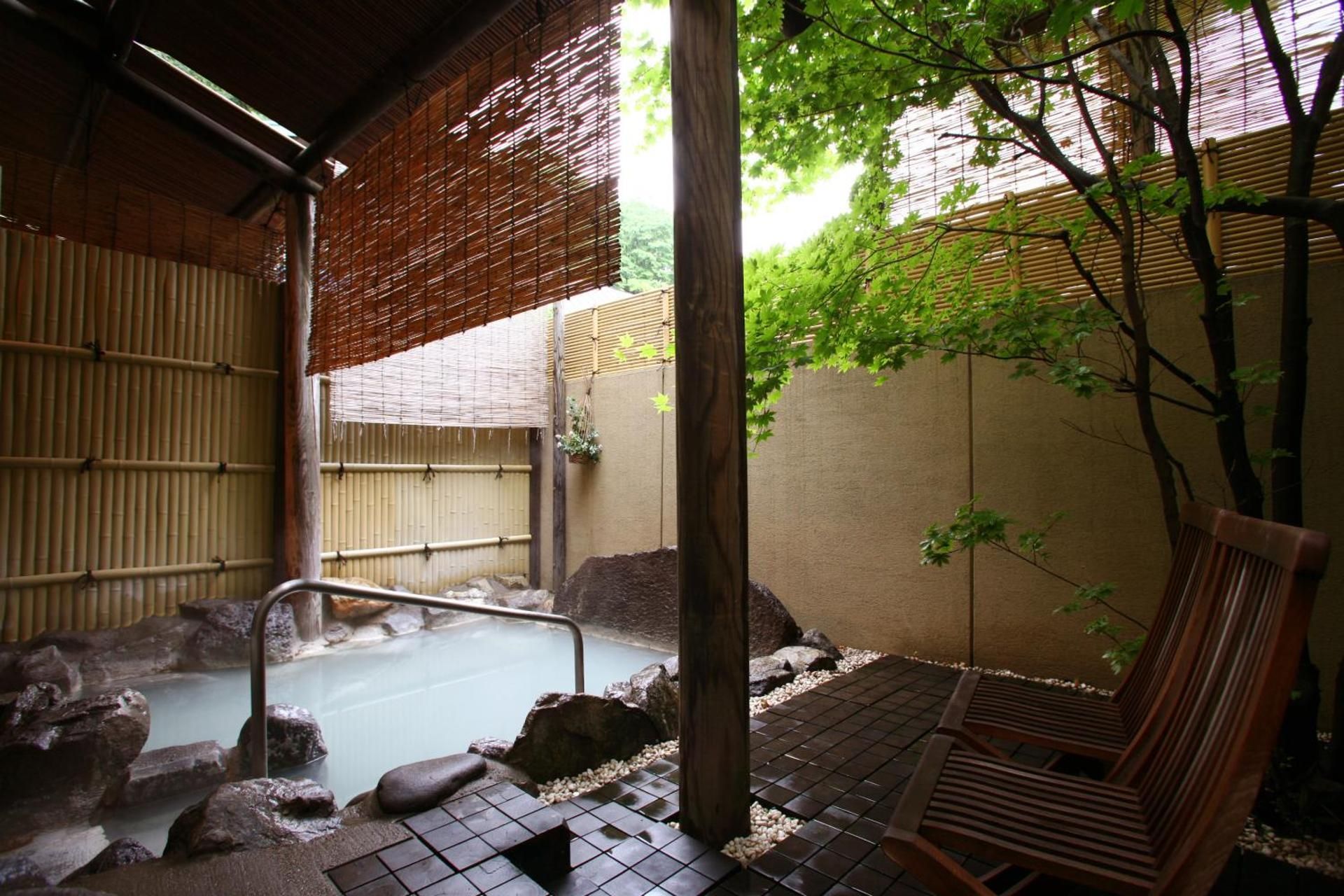 hot spring bath