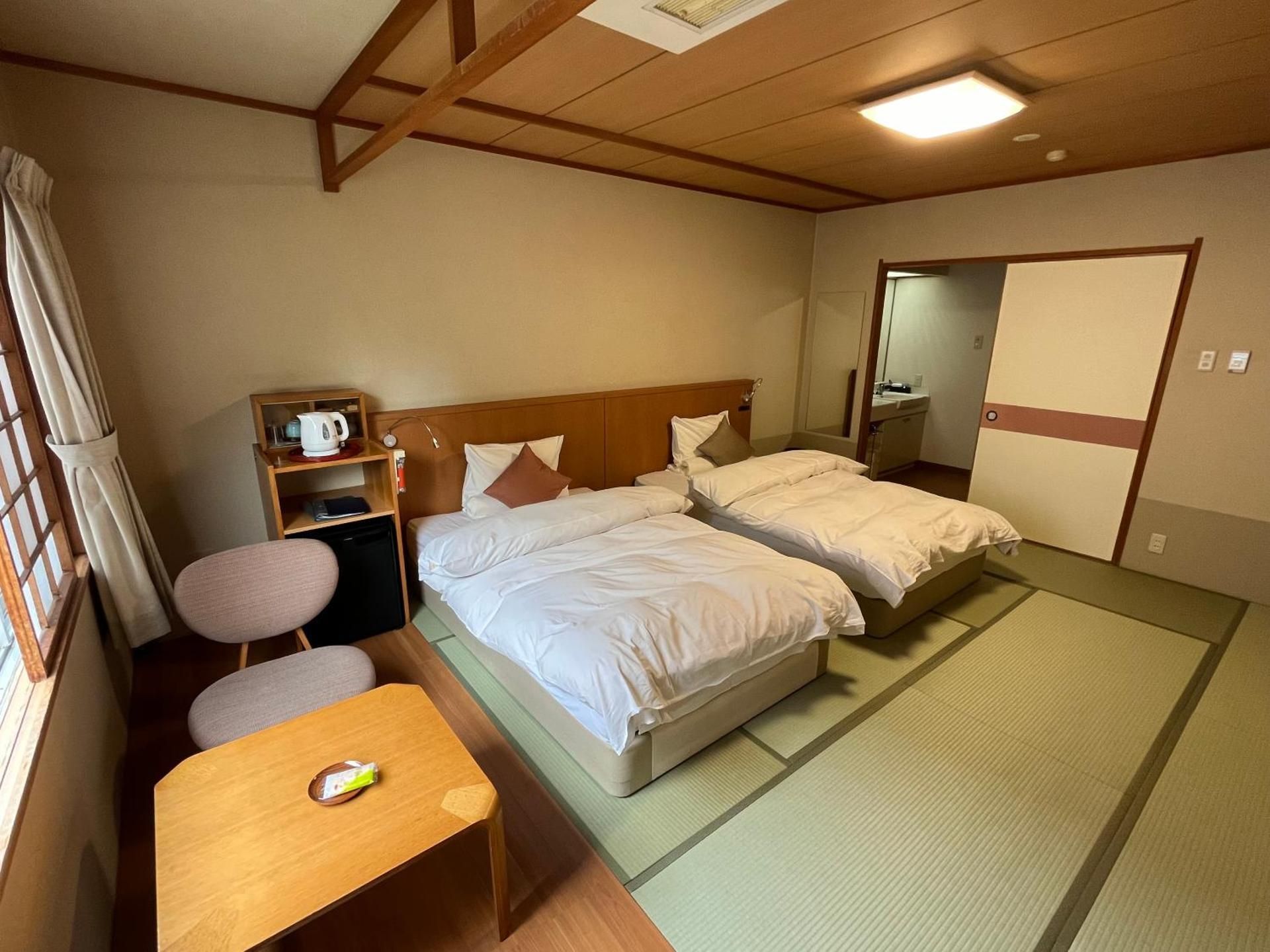 Takinoya Bekkan Tamanoyu Standard Twin Room with Shared Bathroom 3