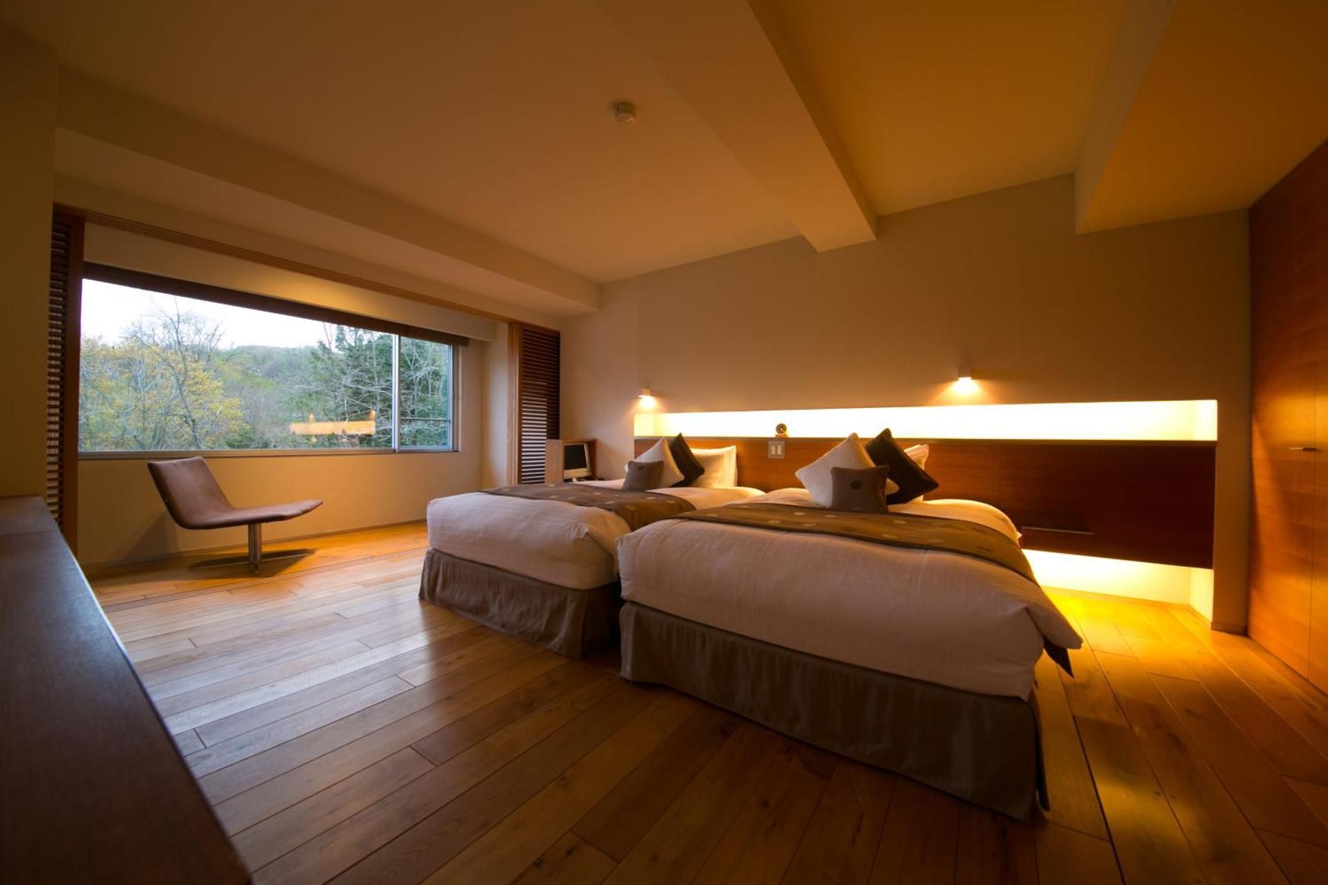 Suite for 2 Adults - Non-Smoking 