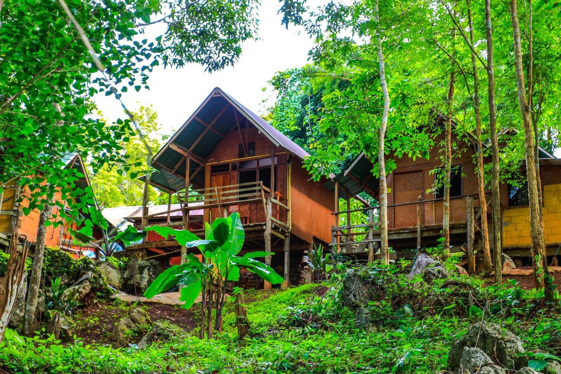 Cave Lodge