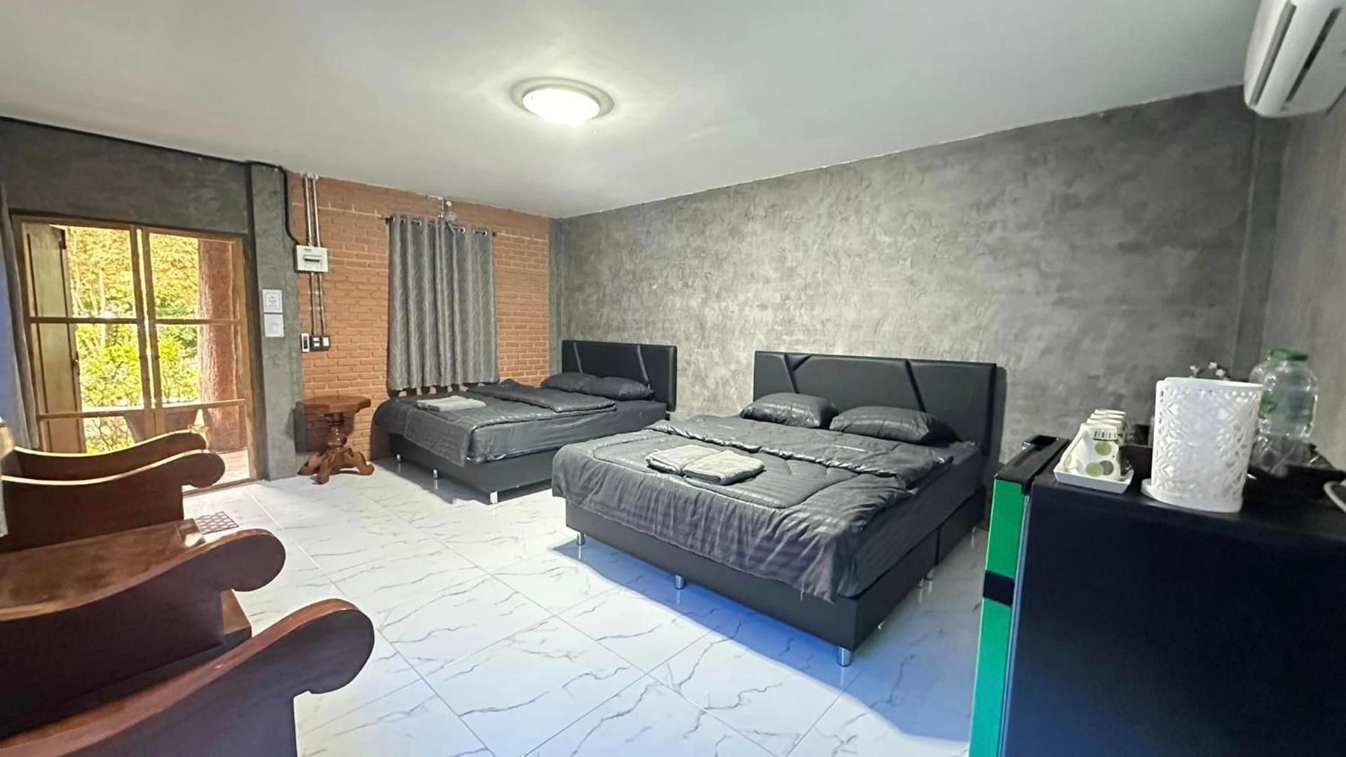 Standard Family Room