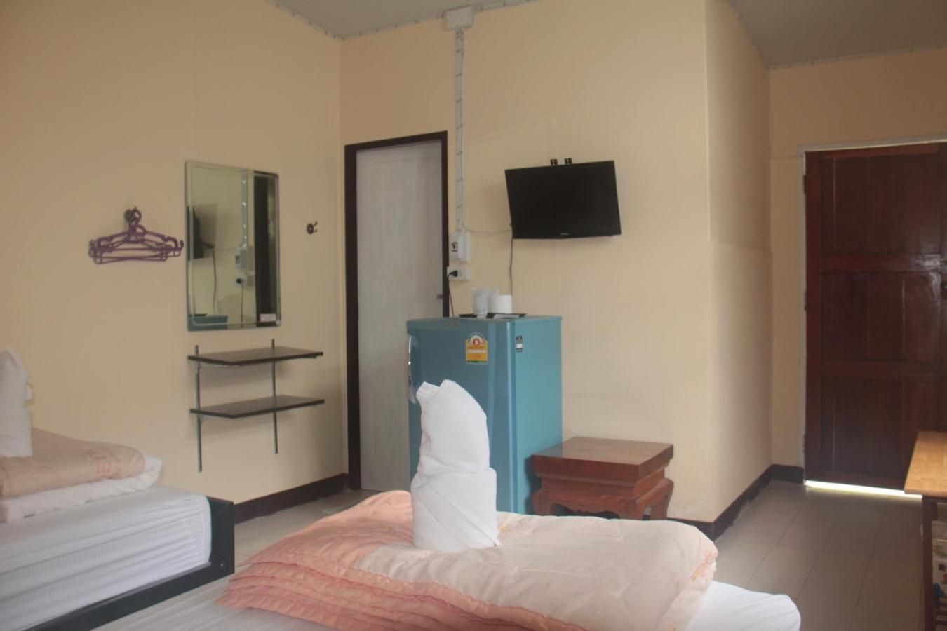 Twin Room with Bathroom