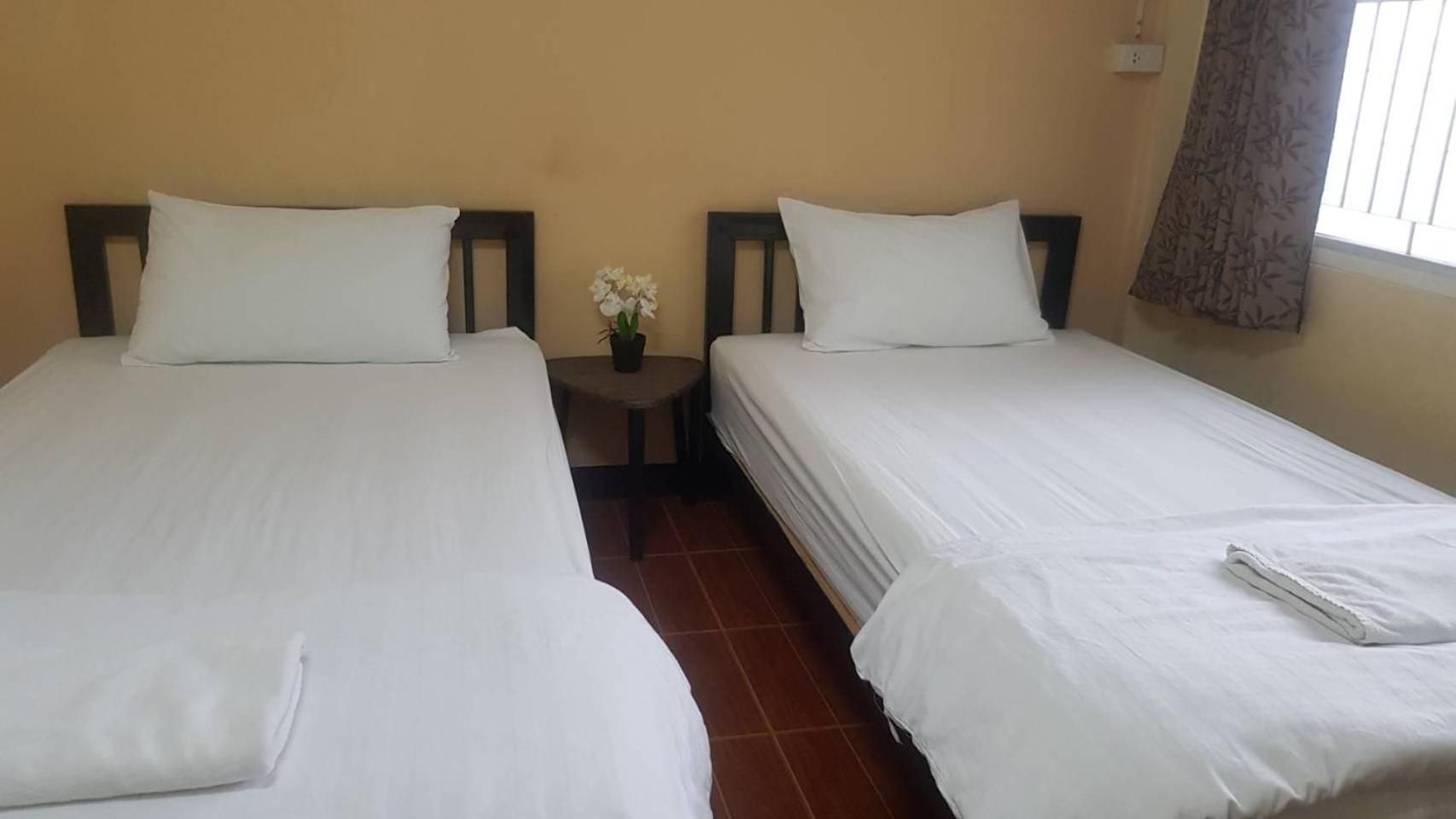 Twin Room with Bathroom - No Window