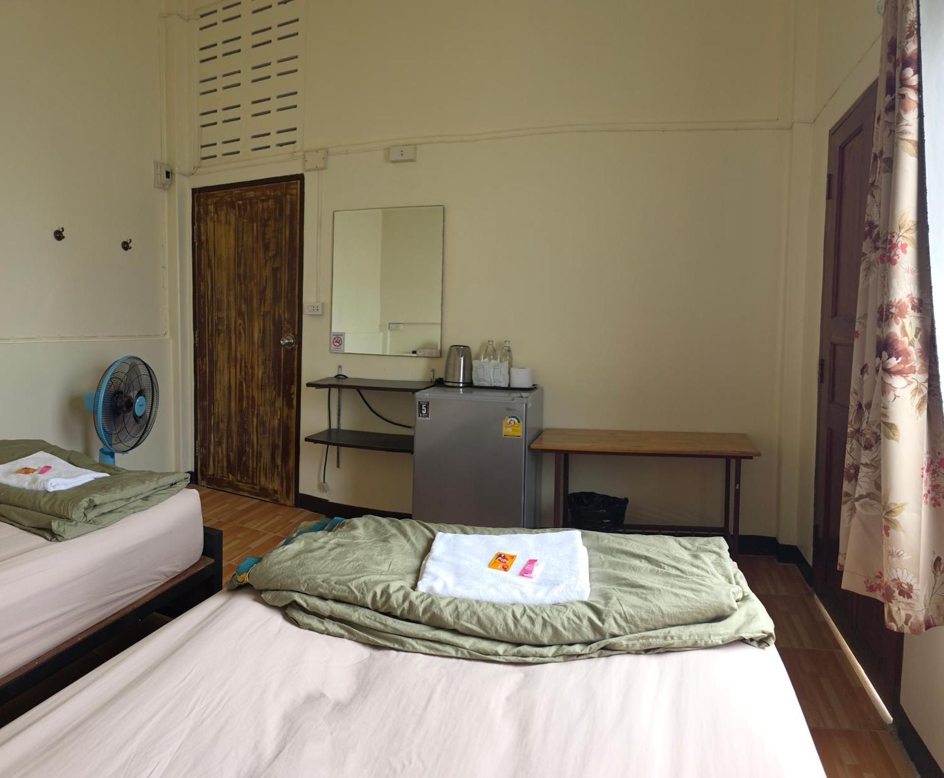 Standard Twin Room with Fan