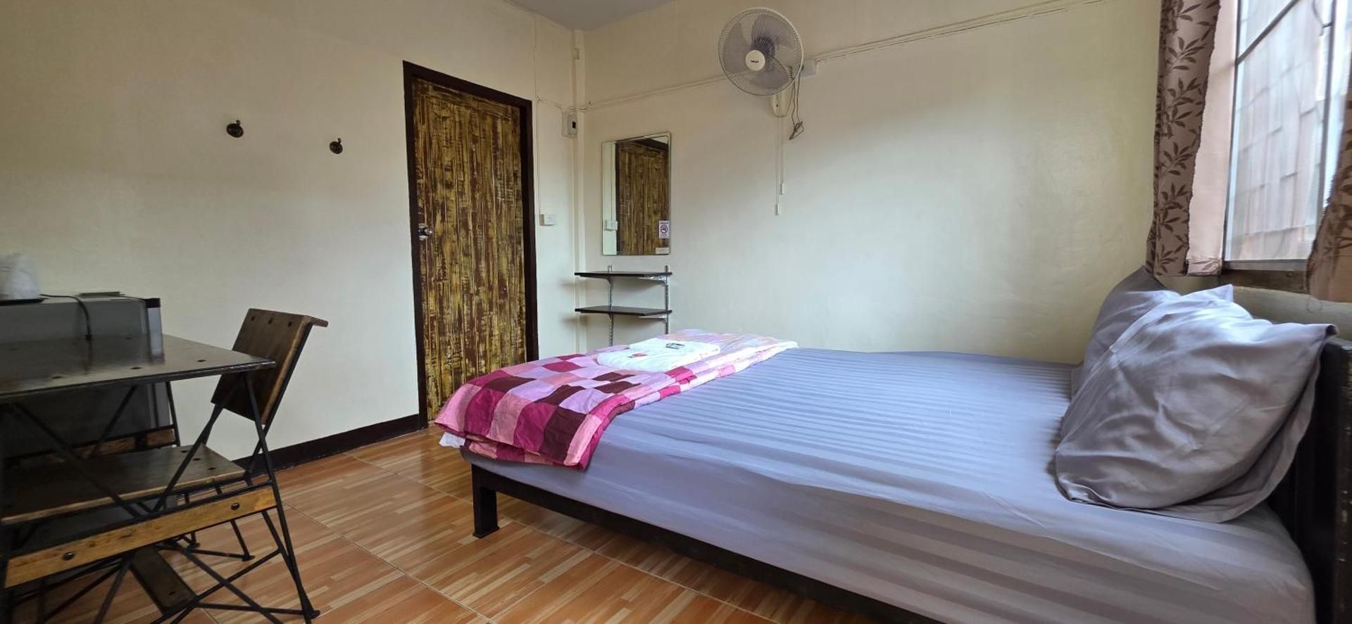 Budget Double Room with fan