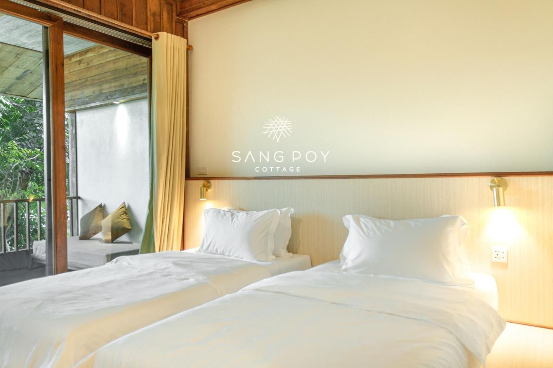Superior Twin Balcony