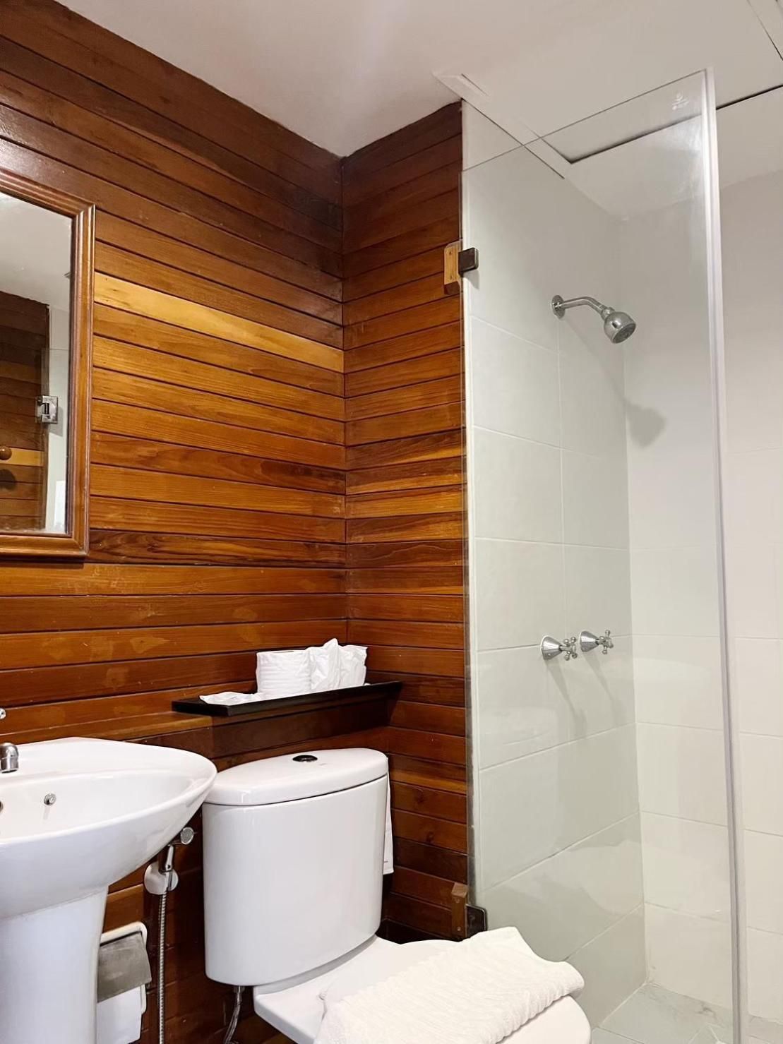 Riverhouse Resort Double River View 3