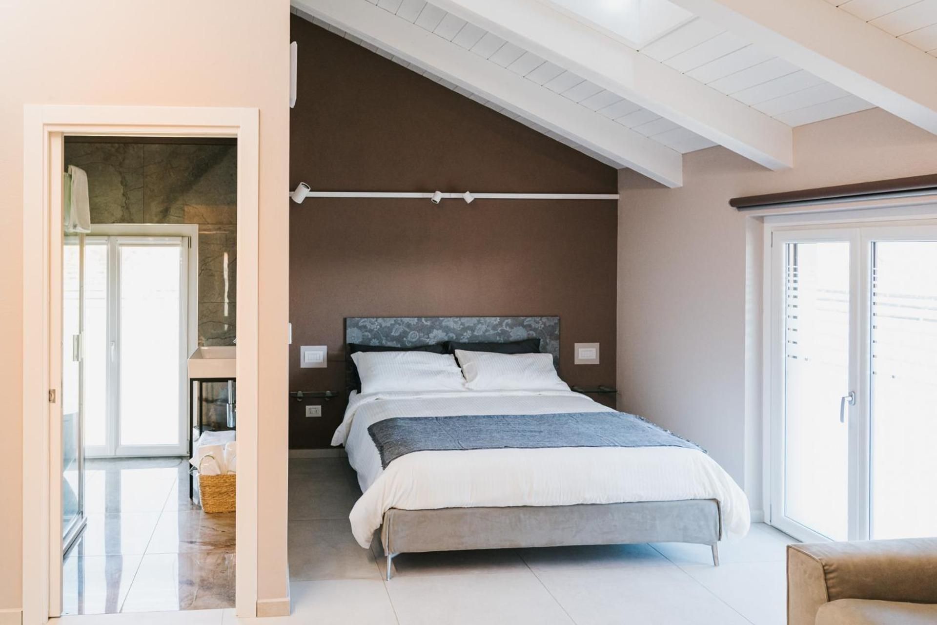 Deluxe Double Room with Castle View