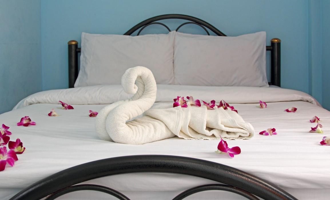 7036f903db00e5a40e48d552ec151e9e