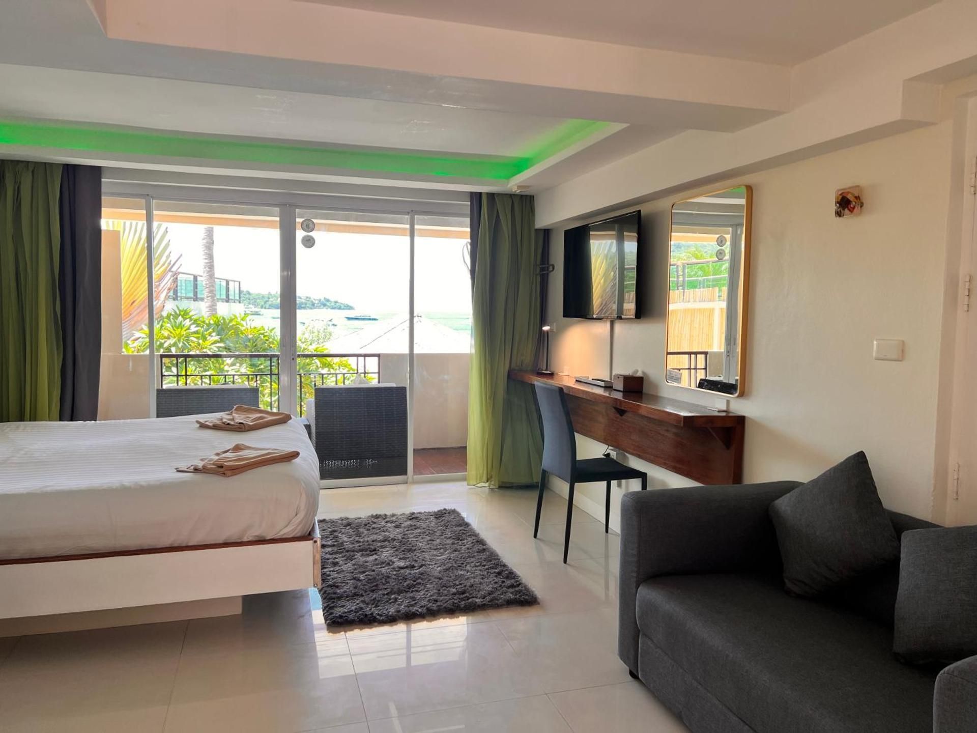 Deluxe Single Room with Sea View