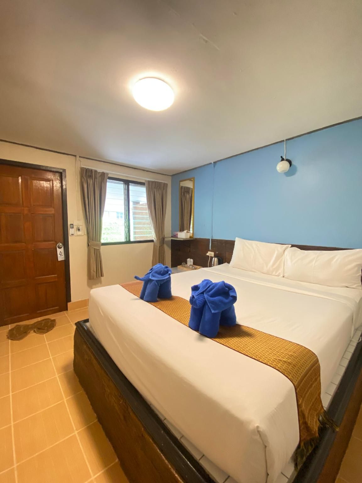 Mountain View Room - Children below 8 Years Old Not Allowed