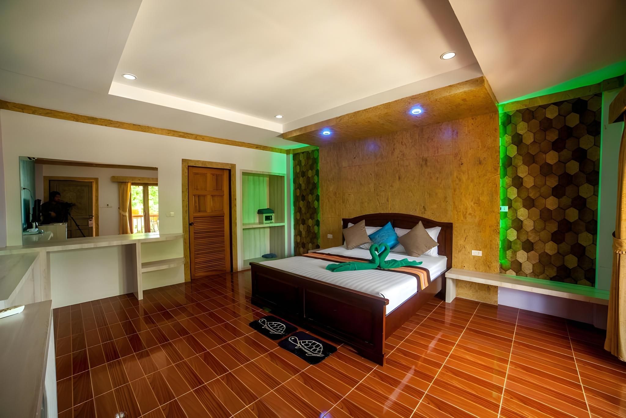 PP Nice Beach Resort Family Room -- 2 Bed