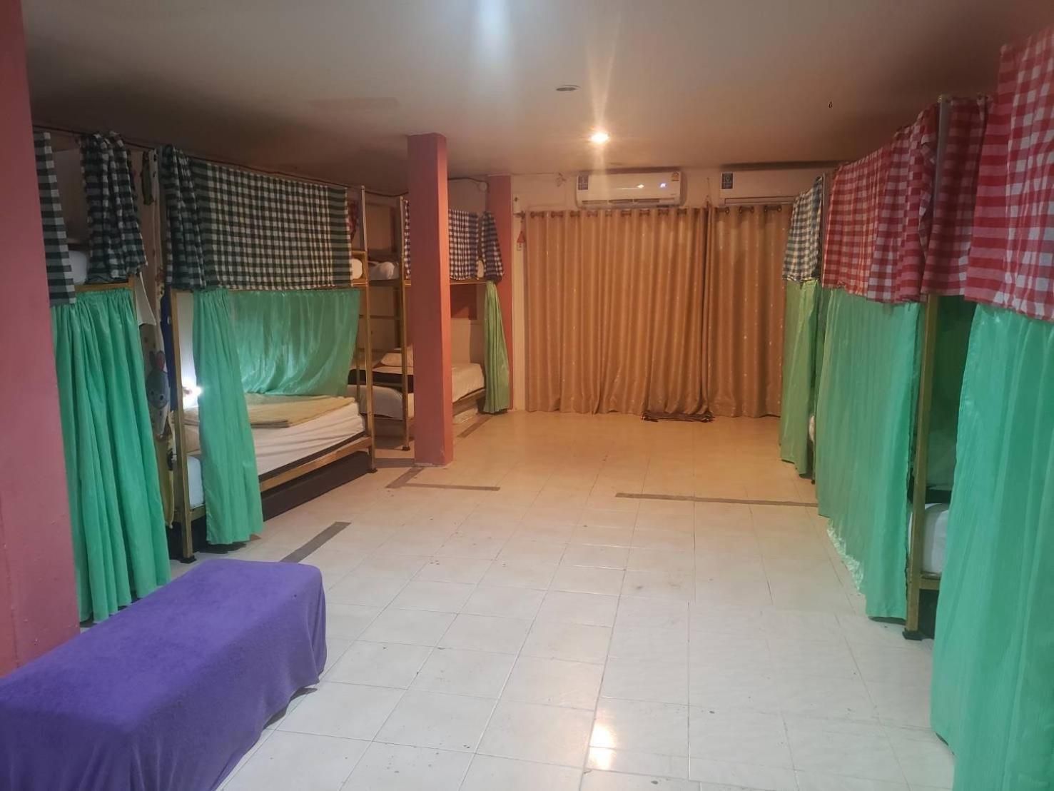 Bed in 10-Bed Mixed Dormitory Room