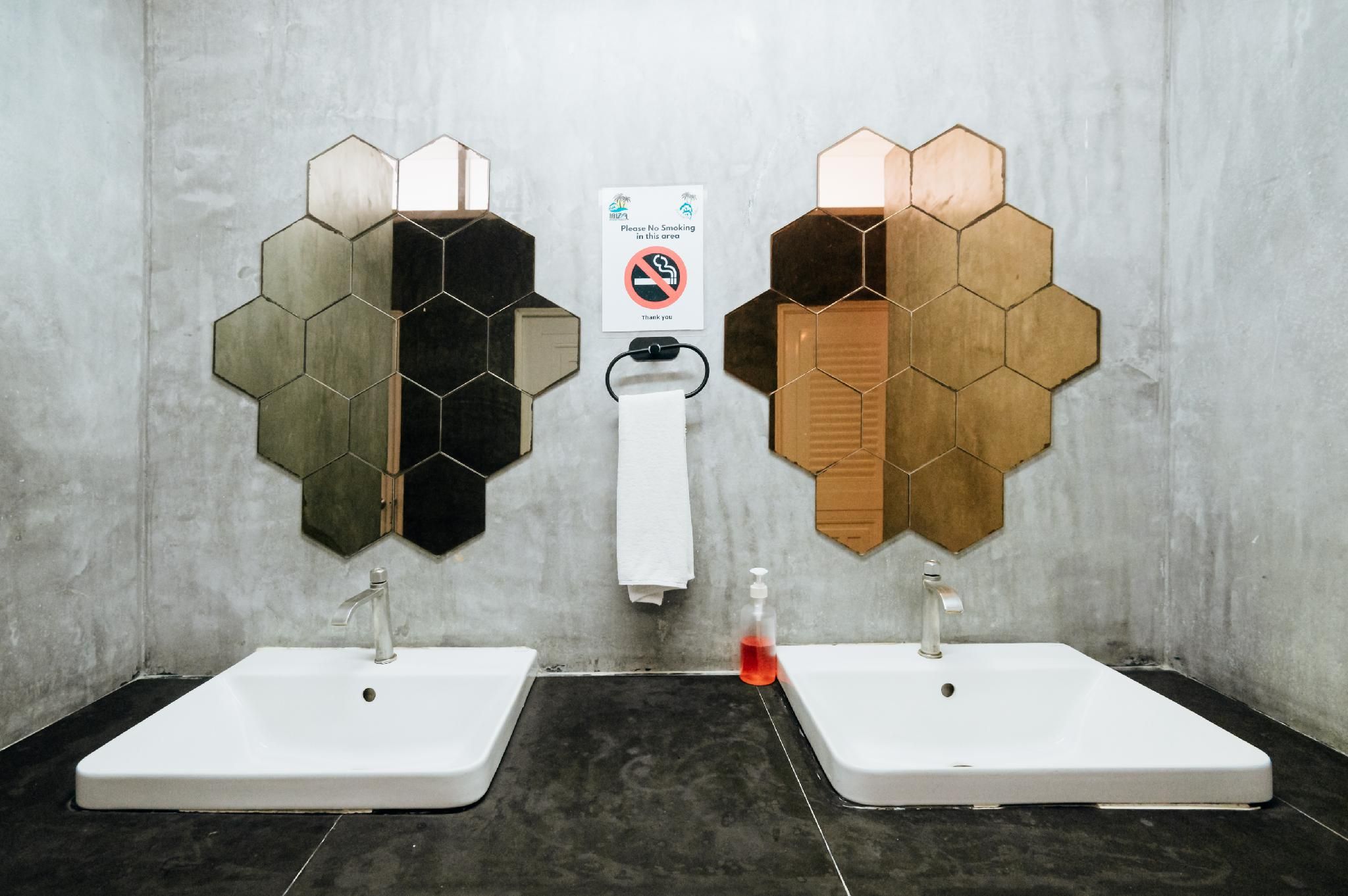 4-12 Beds Mixed Dormitory No View