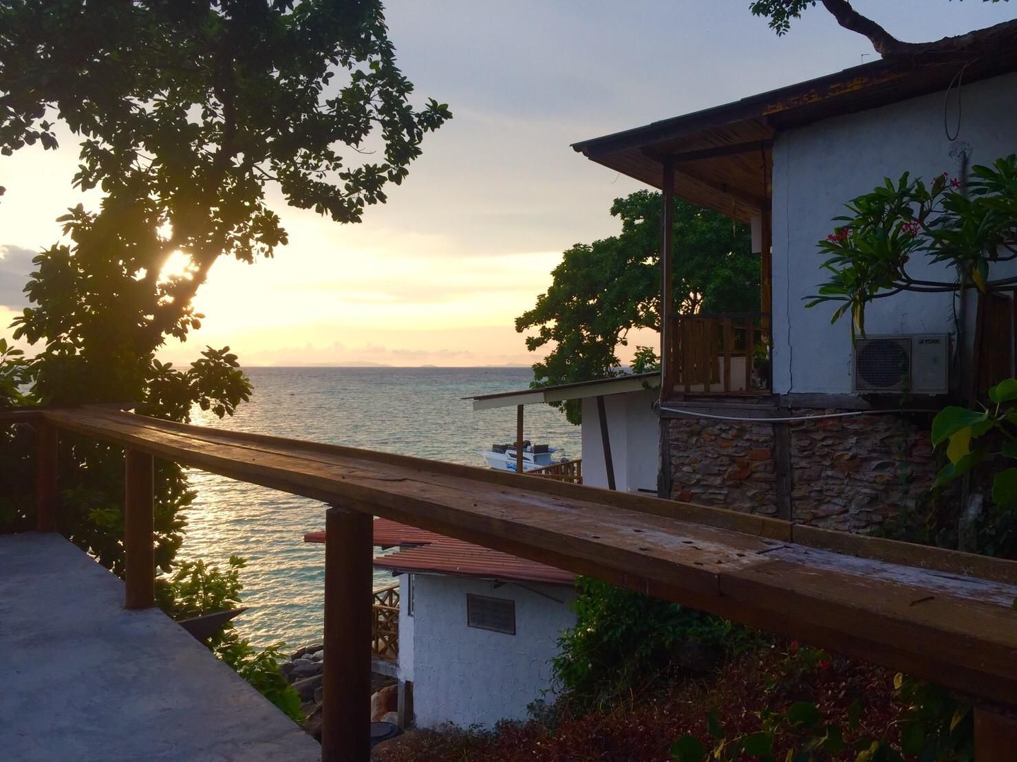 Phi Phi Cozy Seafront Resort