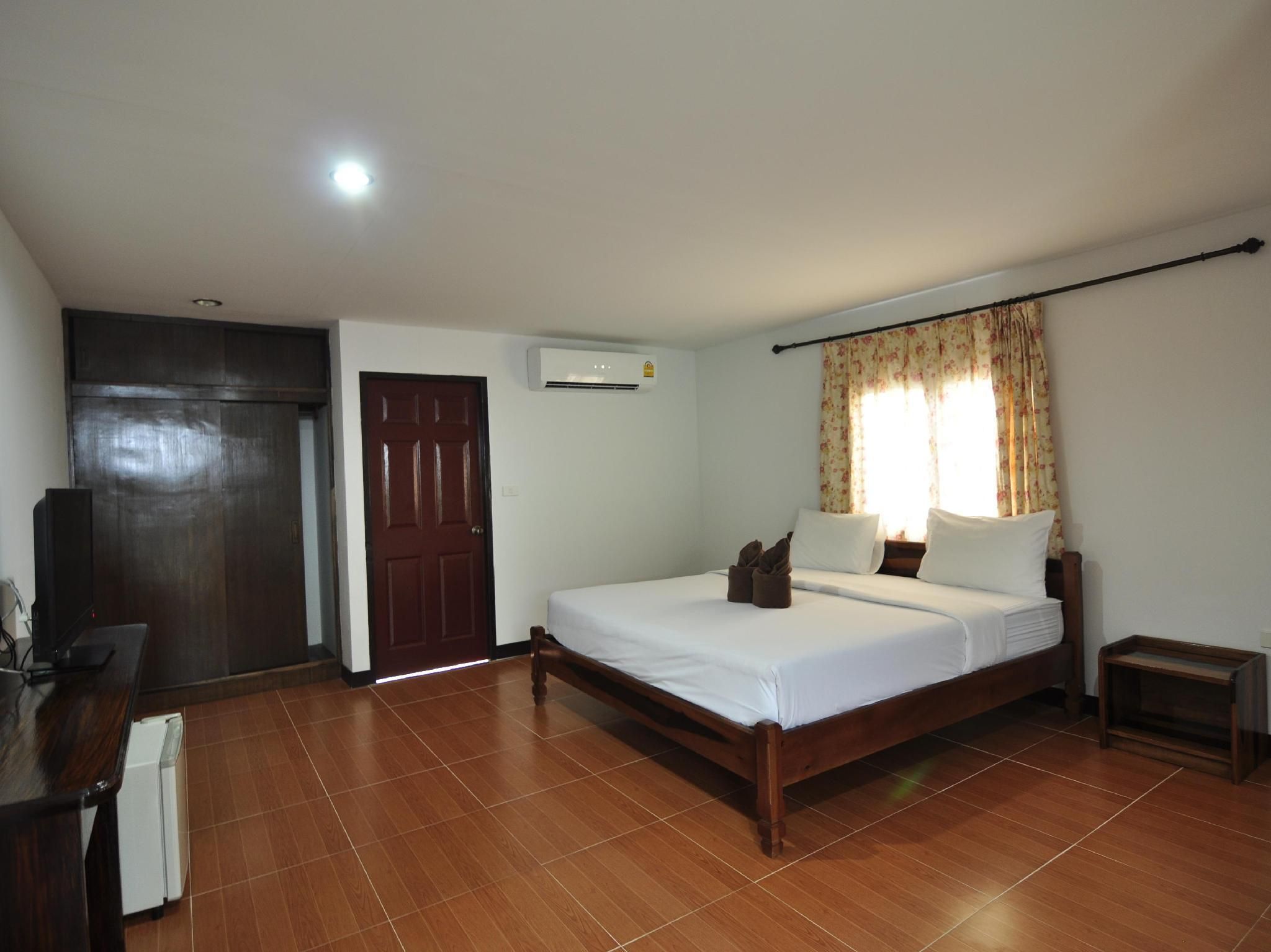 Phi Phi Twin Palms Bungalows Standard Queen Room with Balcony - Non-Smoking 2