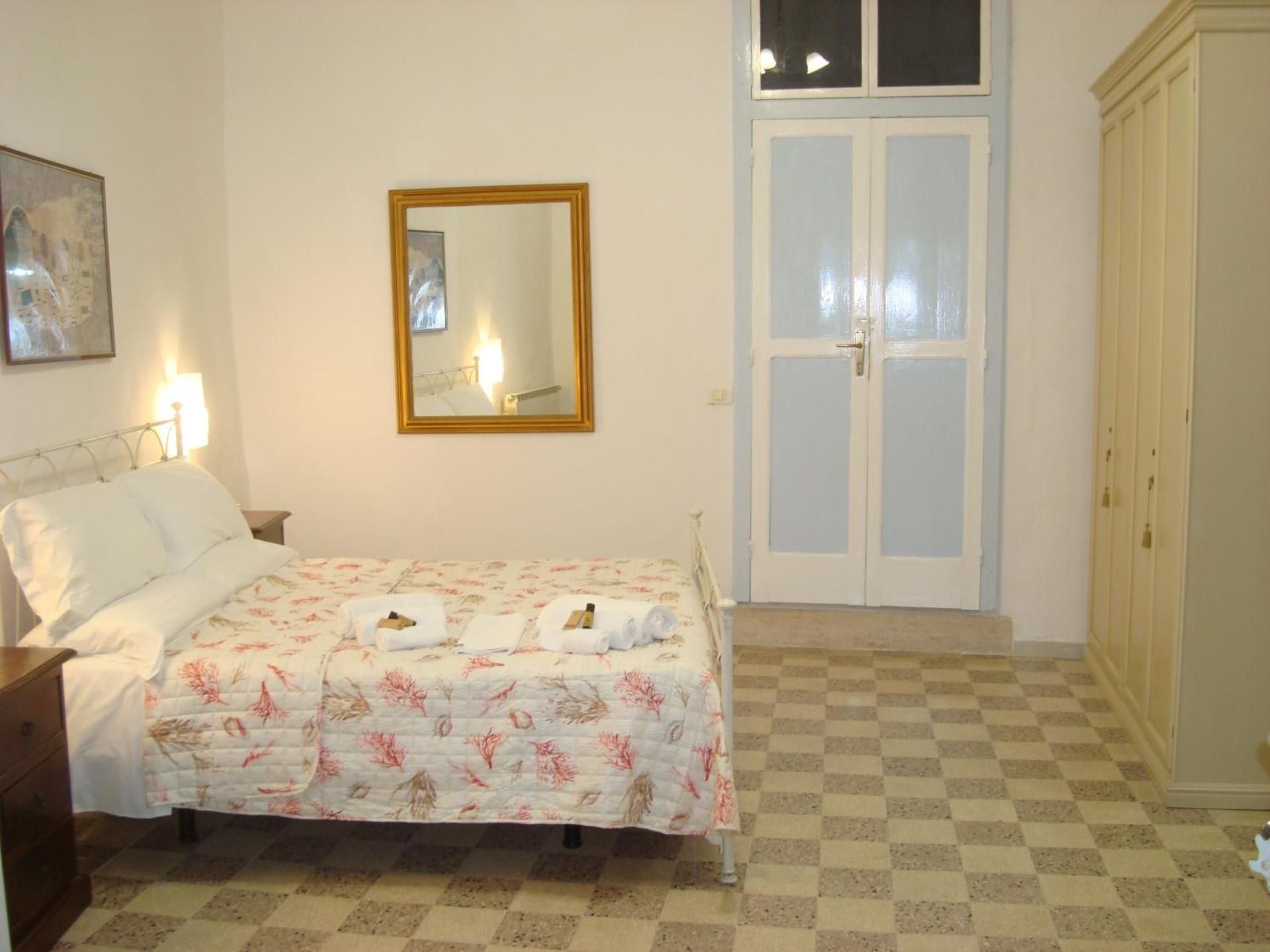 Quadruple Room with Private Bathroom