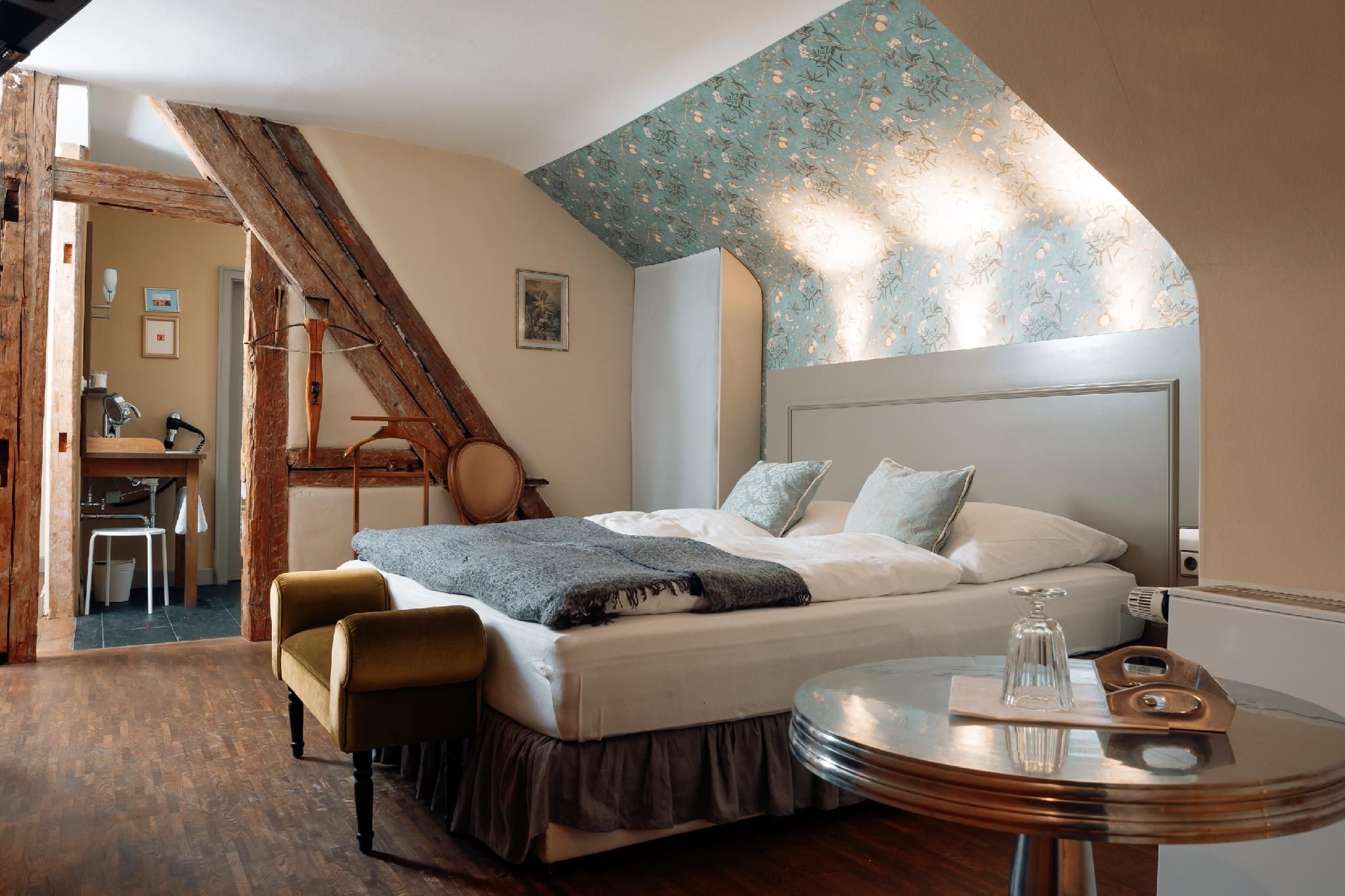 großes Doppelzimmer