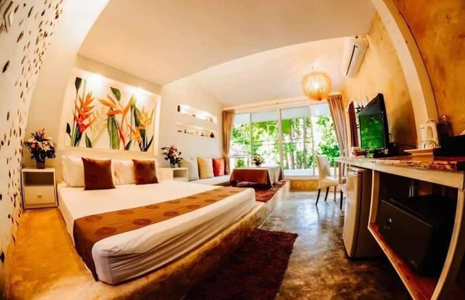 Rain Forest Resort Phitsanulok Suite River View