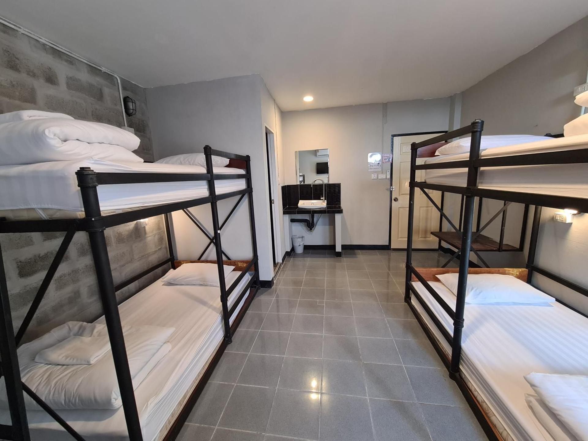 Family Room with 2 Bunk Beds and Private Bathroom