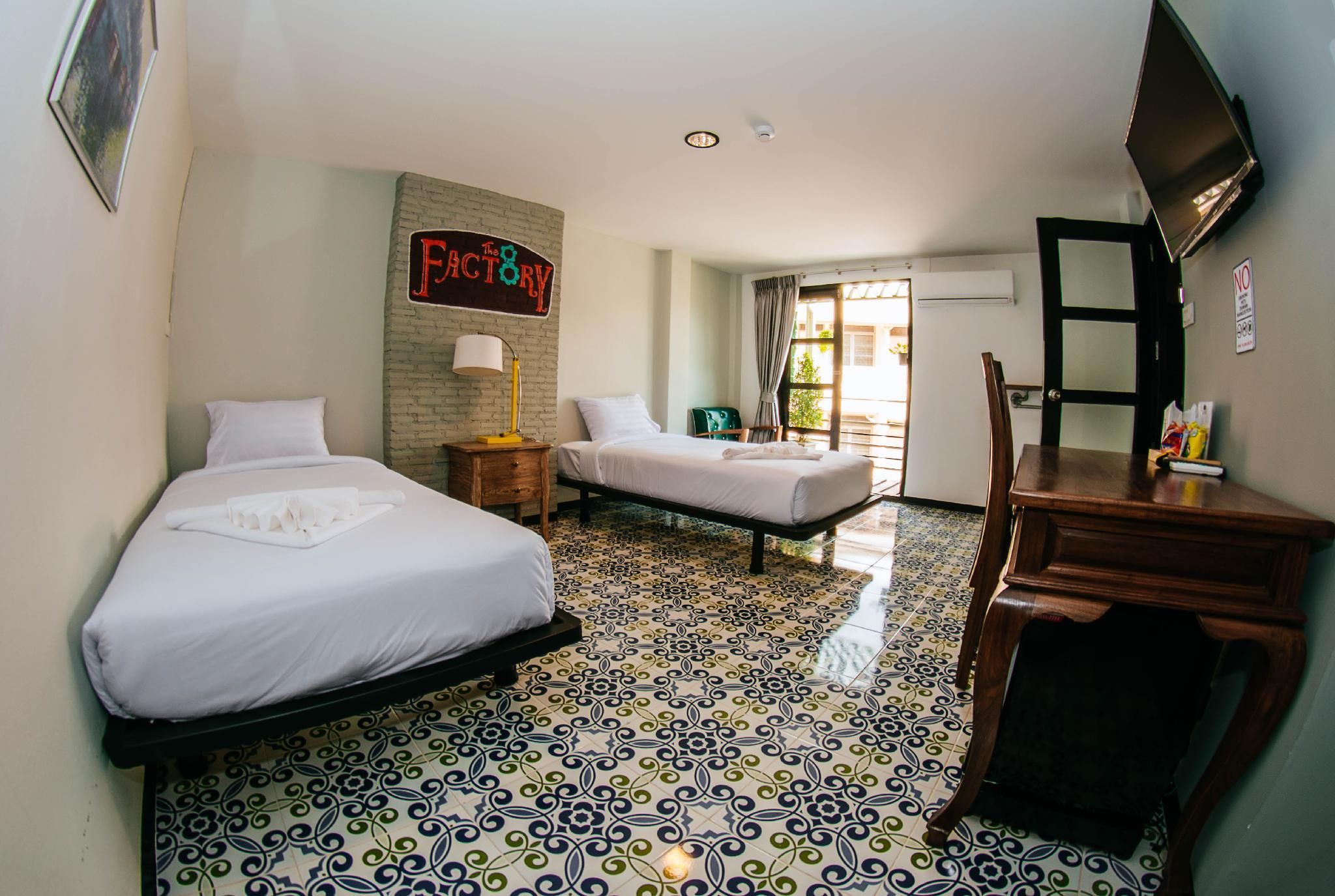 Superior Twin Room with Private Bathroom