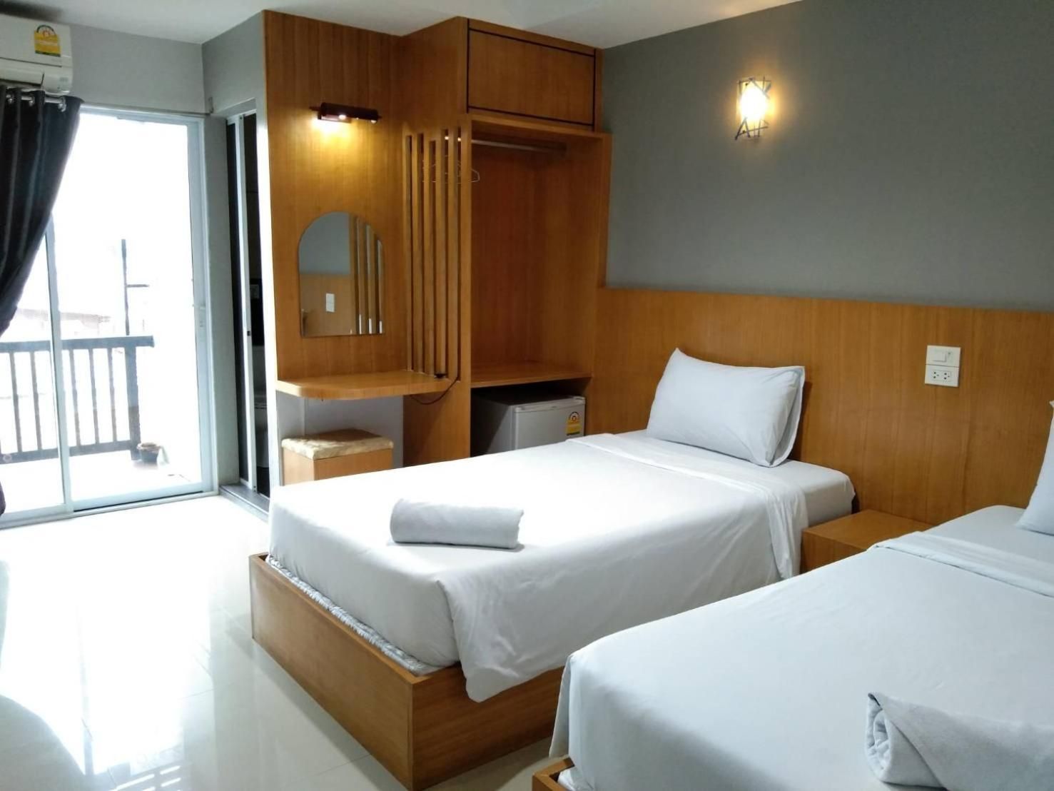 Main Building Twin Room - Non-Smoking
