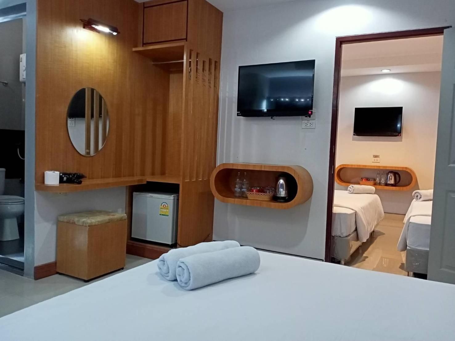 Connecting Family Rooms