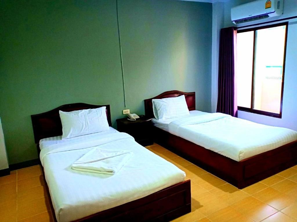 House Number 3 Standard Twin 3