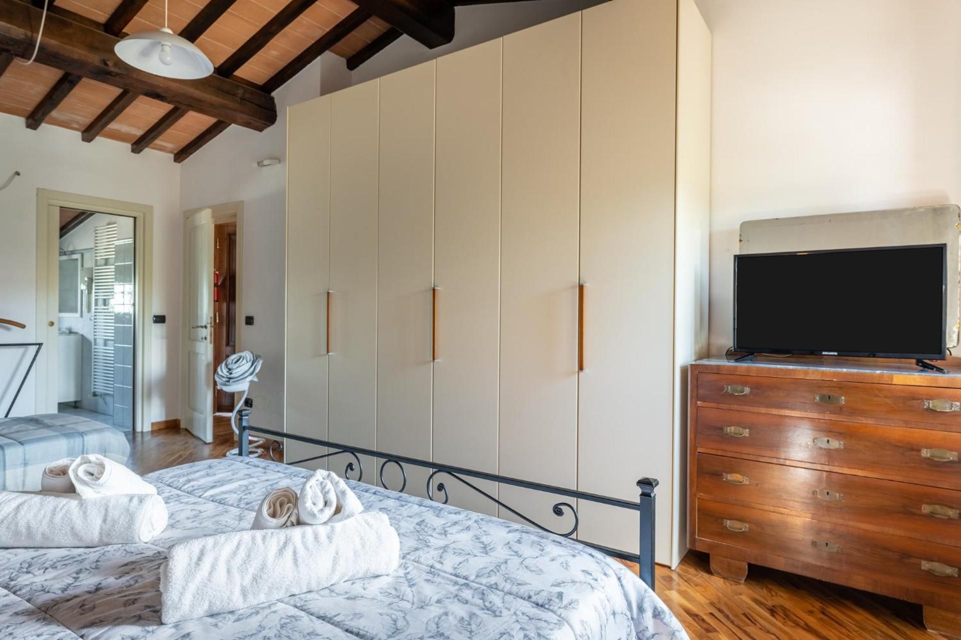 Double or Twin Room with Private Bathroom