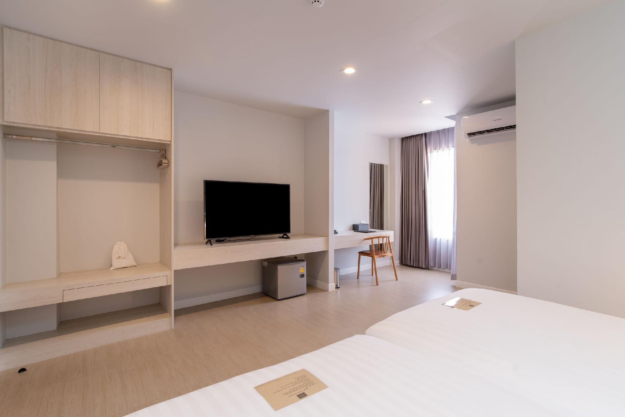 The Pride Hotel , Phitsanulok Superior Twin Room