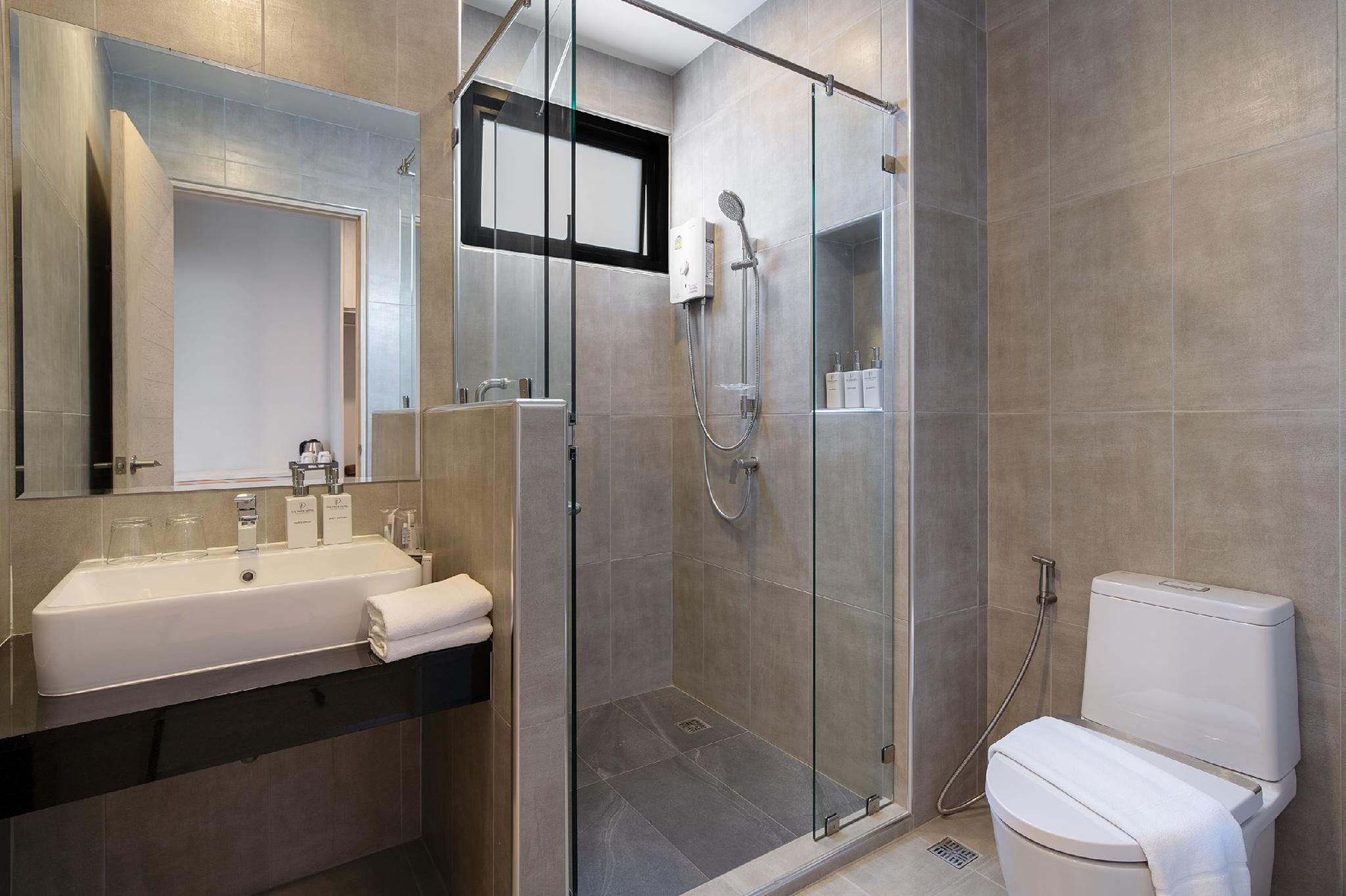 The Pride Hotel , Phitsanulok Corner Double Room 3