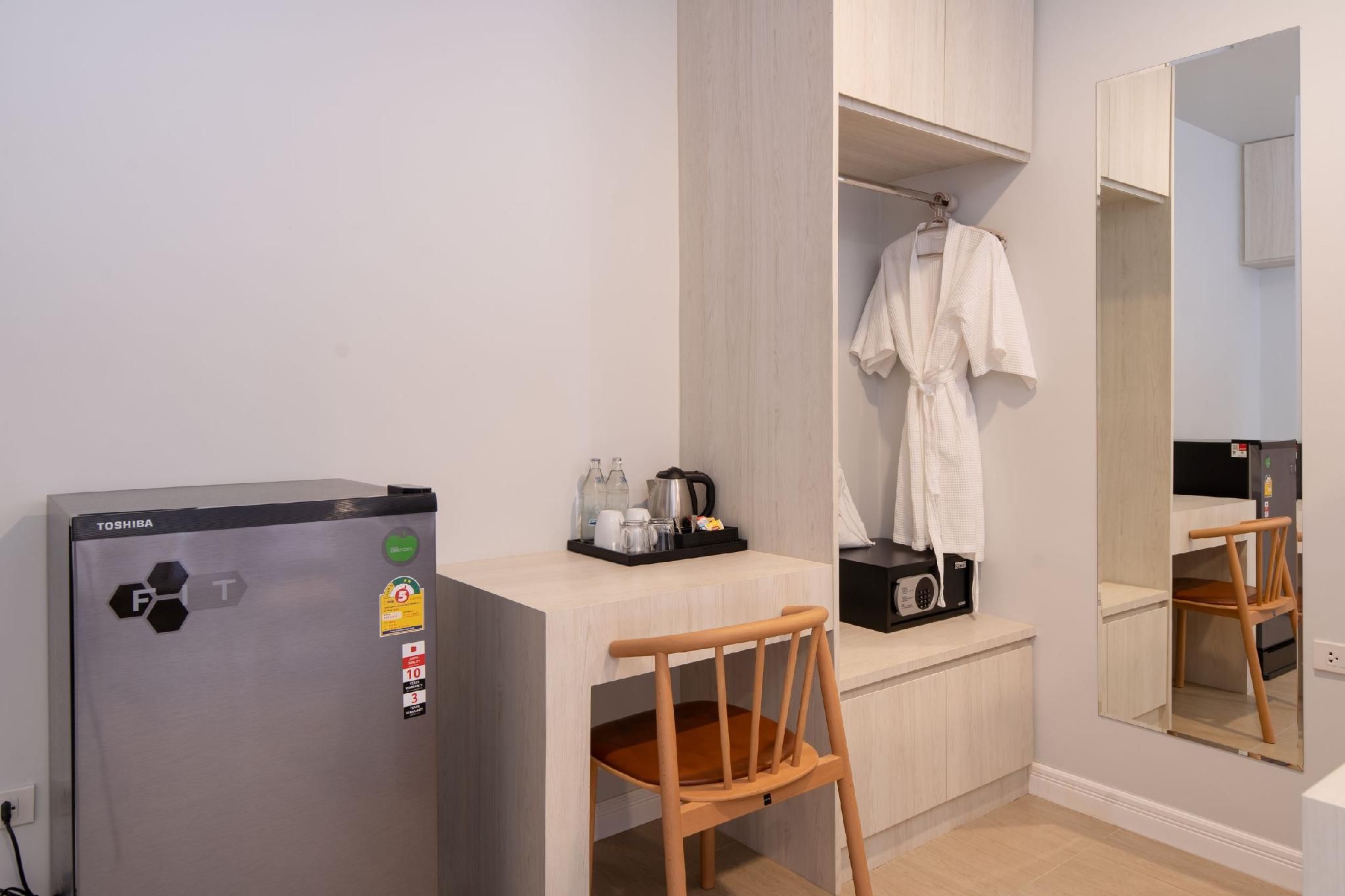 The Pride Hotel , Phitsanulok Corner Deluxe Twin Room 3