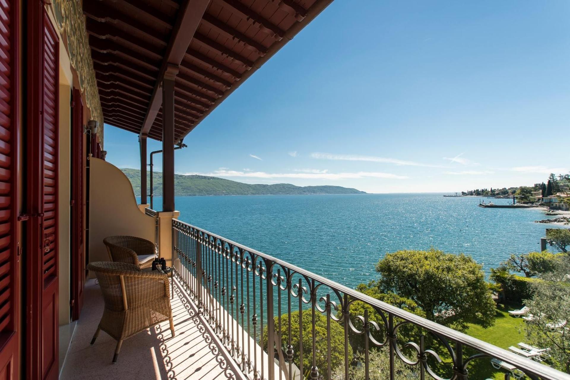 King Room with Lake View