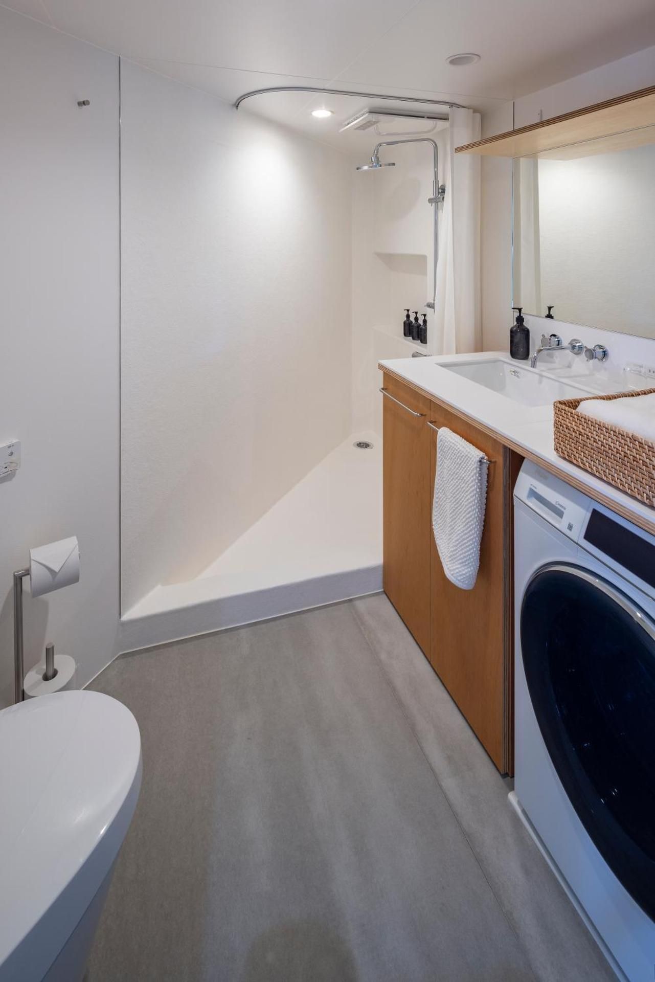 One-Bedroom Standard Apartment