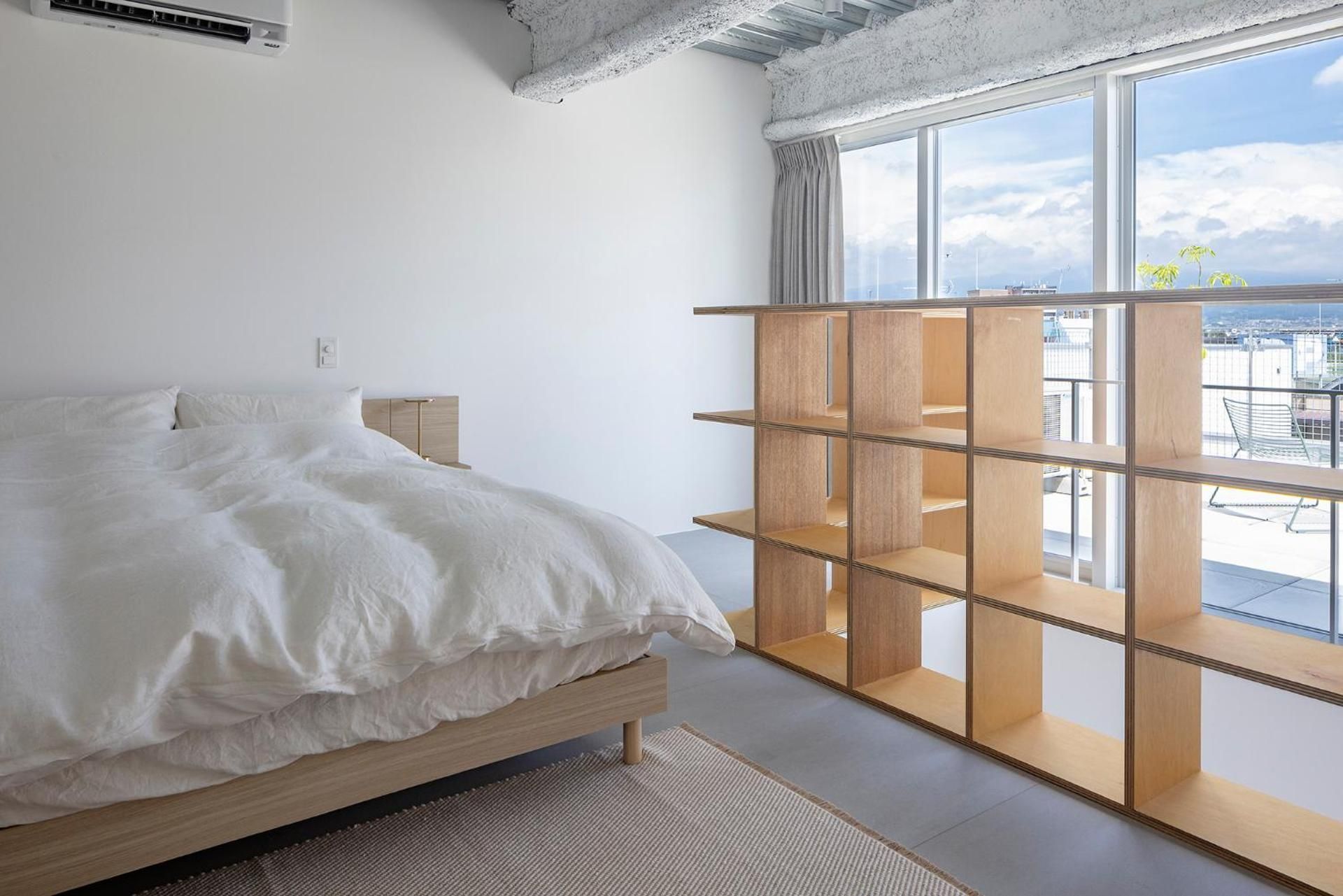 Apartment - Split Level