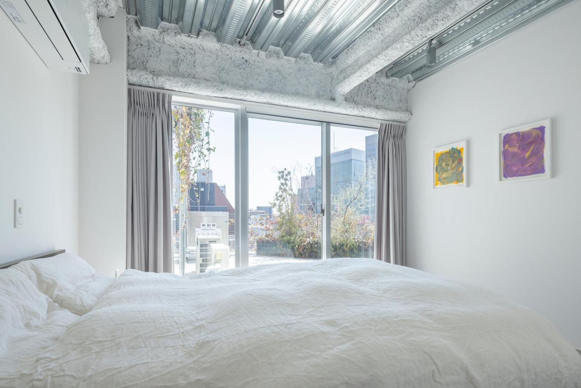 Deluxe Studio with Double Bed and Balcony