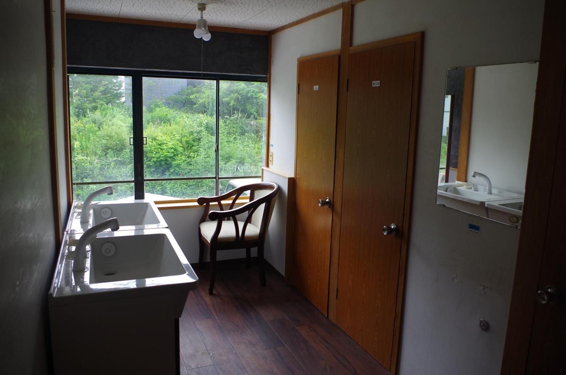 Economy Triple Room with Shared Bathroom