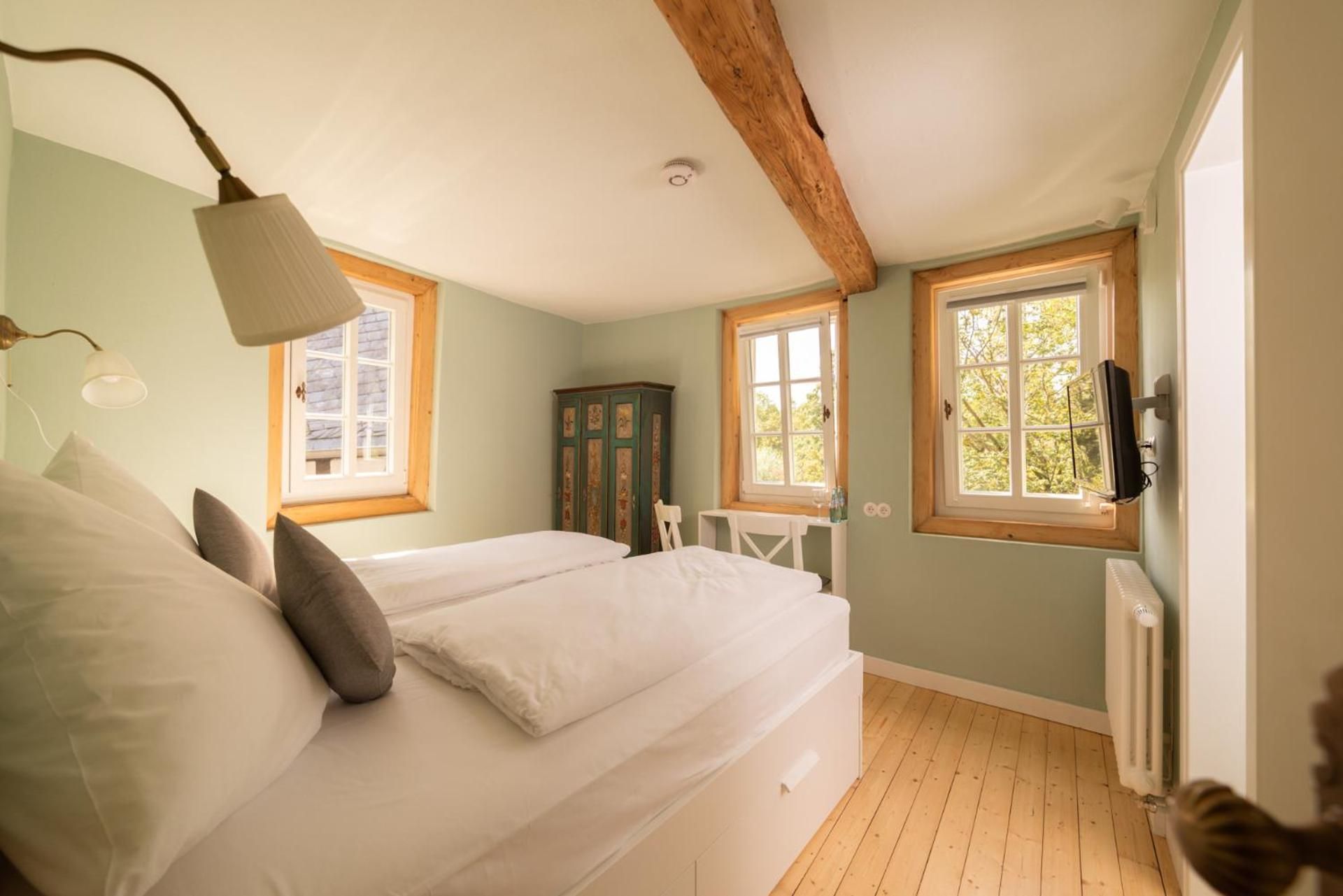 King Room with Lake View