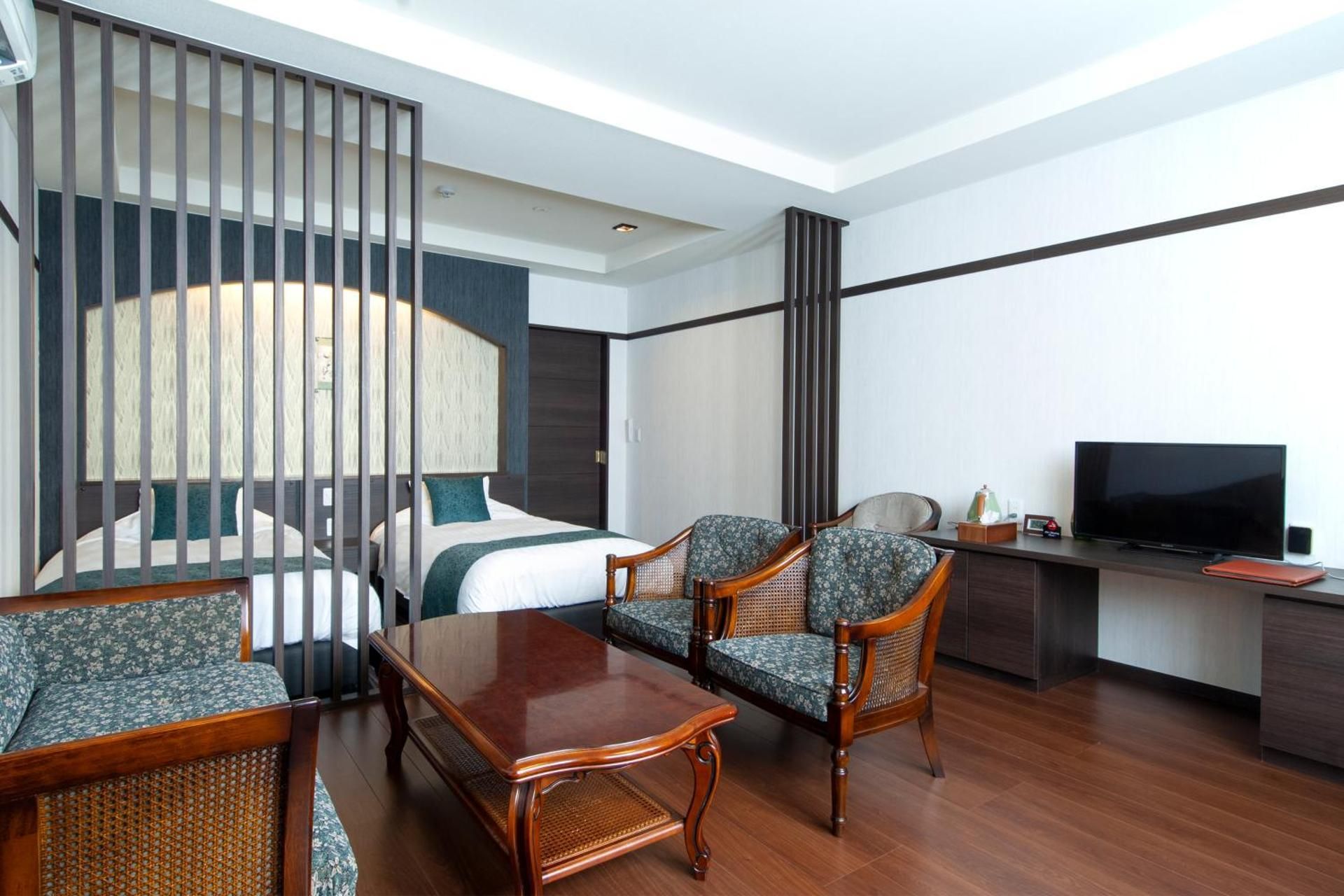 Twin Room with Living Area 205