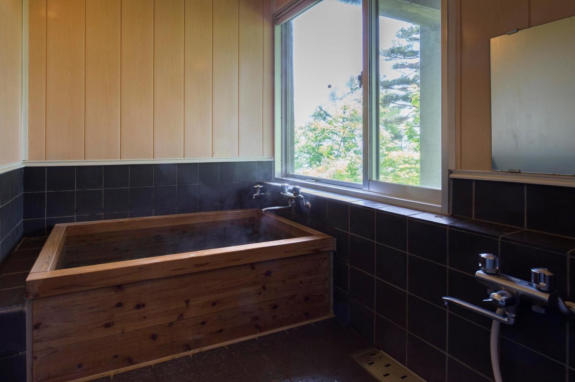 Standard Cottage (5 Adults)
