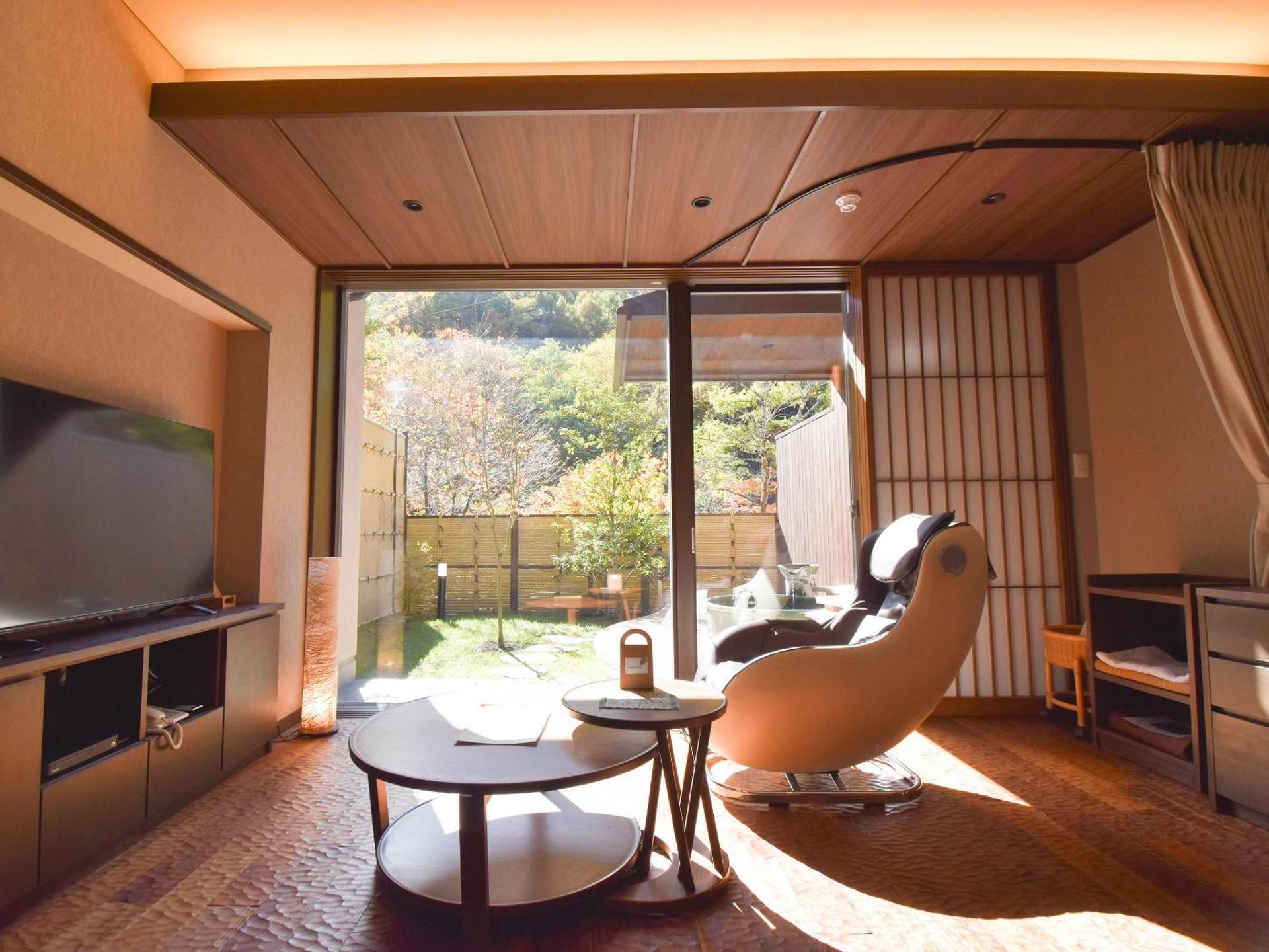 Suite with Garden View