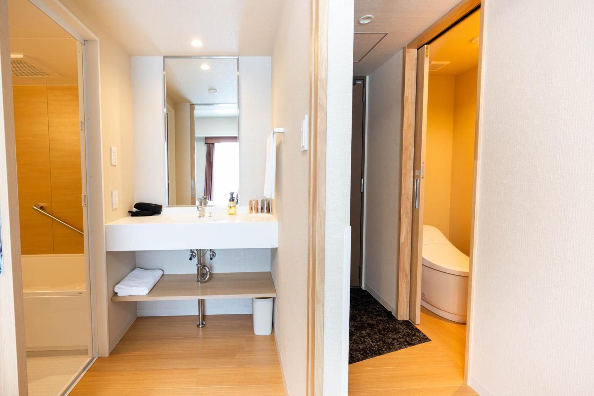 Superior Twin Room with Microwave and Washing machine