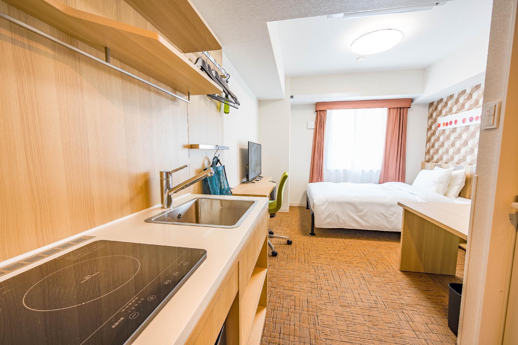 Double Kitchenette